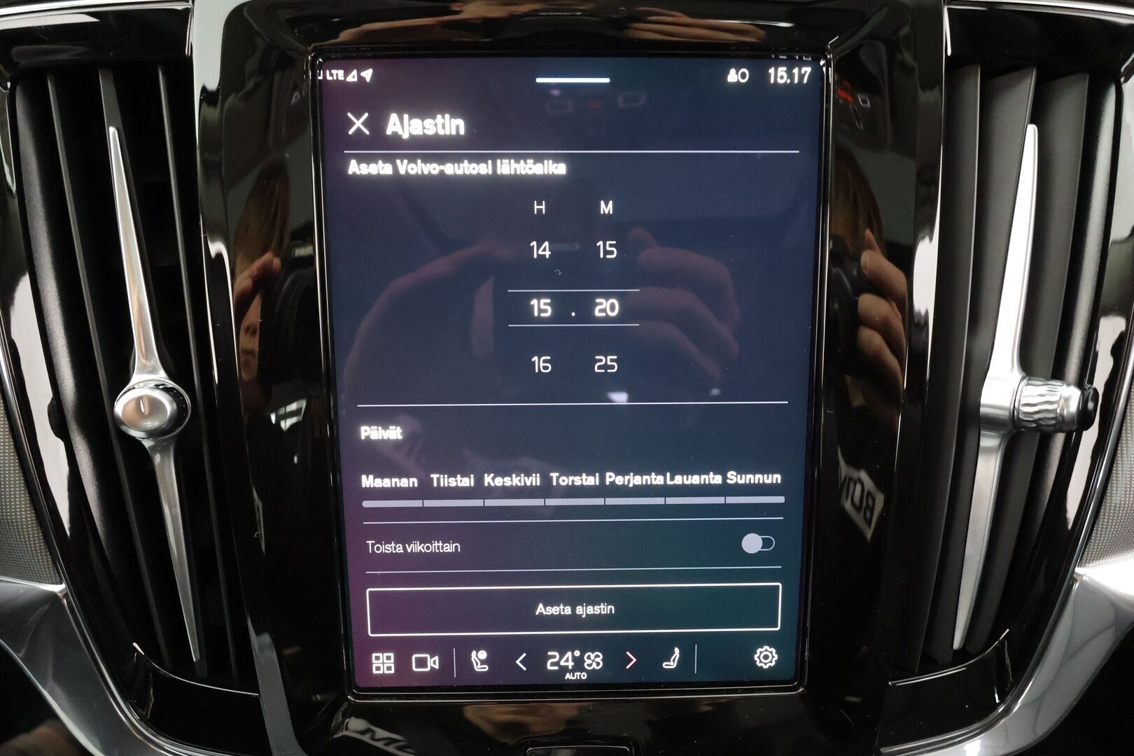 Volvo S90 2024 T8 Ultimate Dark * ACC / HUD / Lasikattoluukku / H&K / Muistipenkit / Full LED / Facelift / BLIS / Sporttinahat * - Ilma-alusta / 360° / Merkkihuollettu / Hyvät varusteet!