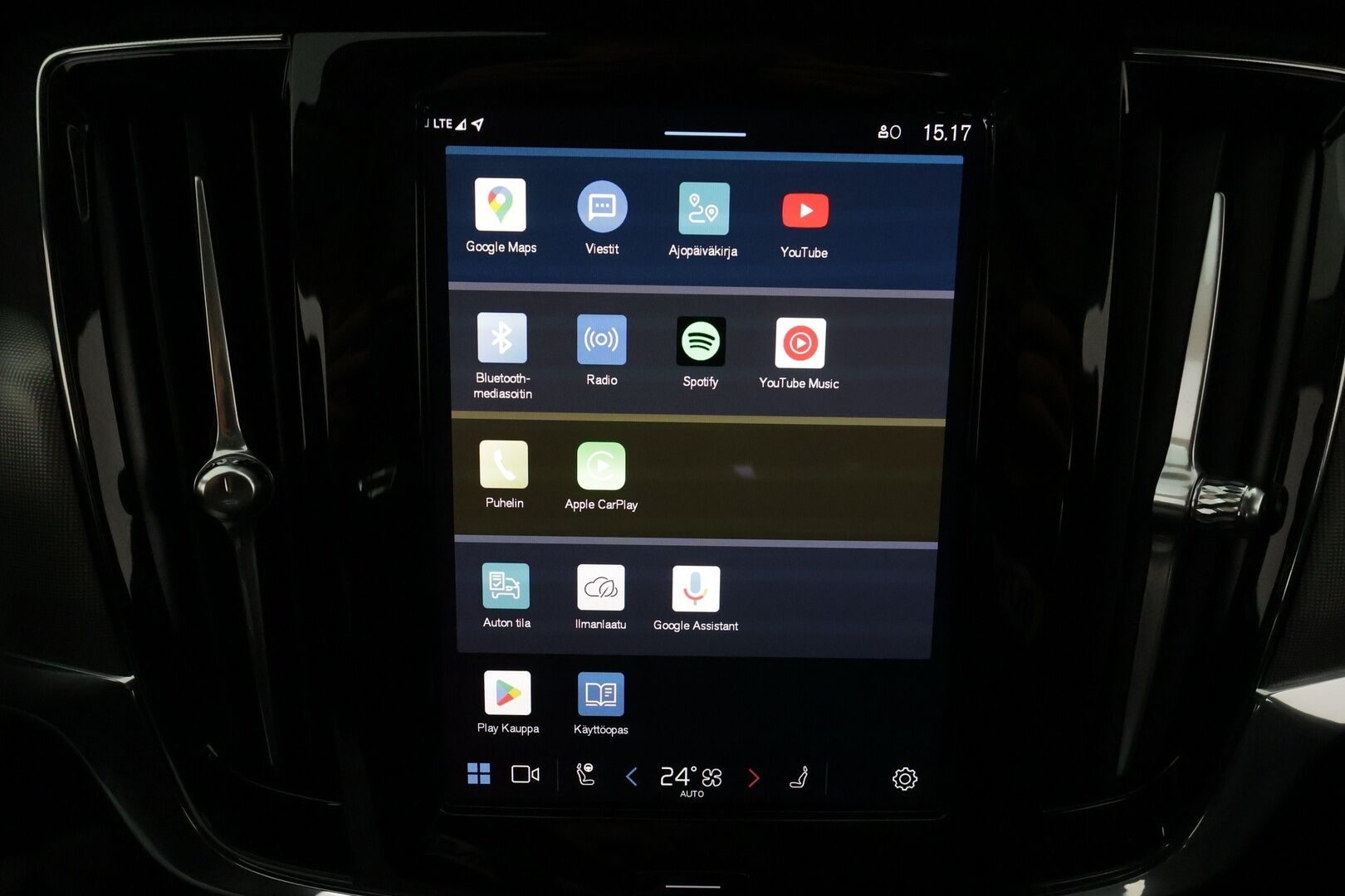 Volvo S90 2024 T8 Ultimate Dark * ACC / HUD / Lasikattoluukku / H&K / Muistipenkit / Full LED / Facelift / BLIS / Sporttinahat * - Ilma-alusta / 360° / Merkkihuollettu / Hyvät varusteet!