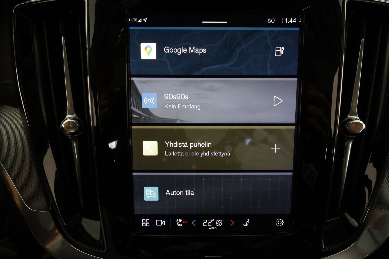 Volvo S60 2024 T8 AWD Recharge Ultimate Dark * ACC / HUD / Panorama / H&K / 360° / Muistipenkit / BLIS / Facelift / Full LED * - Akku kuntotarkastettu! / Merkkihuollettu