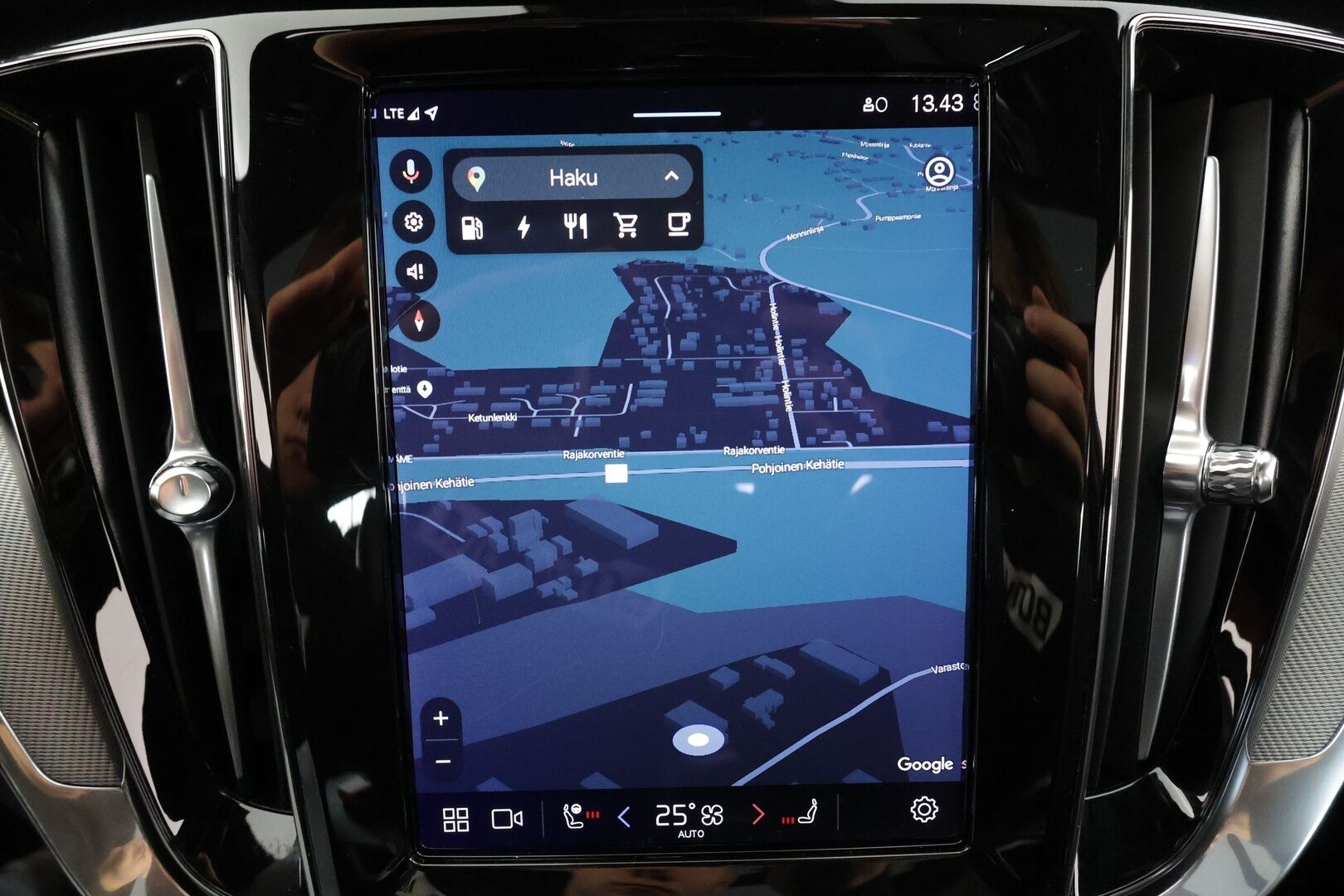 Volvo S60 2024 T8 AWD Recharge Ultimate Dark * ACC / HUD / B&W / 360° / Muistipenkit / Panorama / Full LED / BLIS * - Akku kuntotarkastettu! / Merkkihuollettu 09/2025 / Facelift - HULLUT JOULUT KORKOTARJOUS 2,49% 