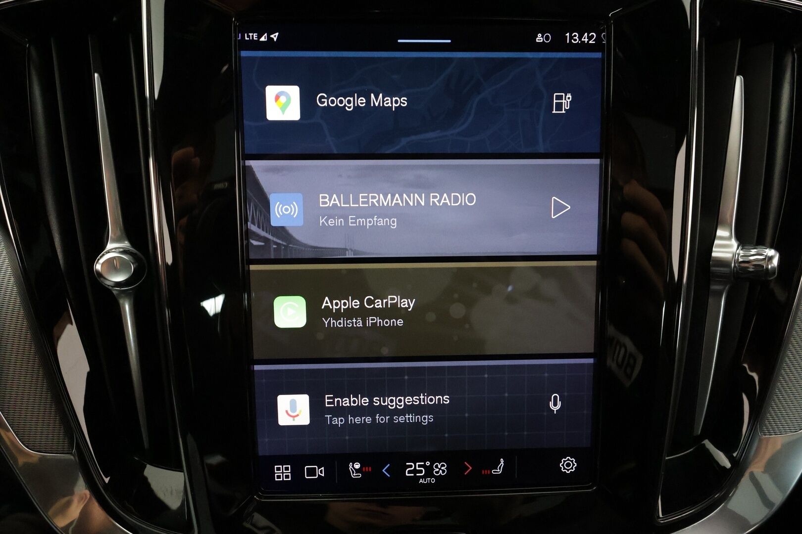 Volvo S60 2024 T8 AWD Recharge Ultimate Dark * ACC / HUD / B&W / 360° / Muistipenkit / Panorama / Full LED / BLIS * - Akku kuntotarkastettu! / Merkkihuollettu 09/2025 / Facelift - HULLUT JOULUT KORKOTARJOUS 2,49% 