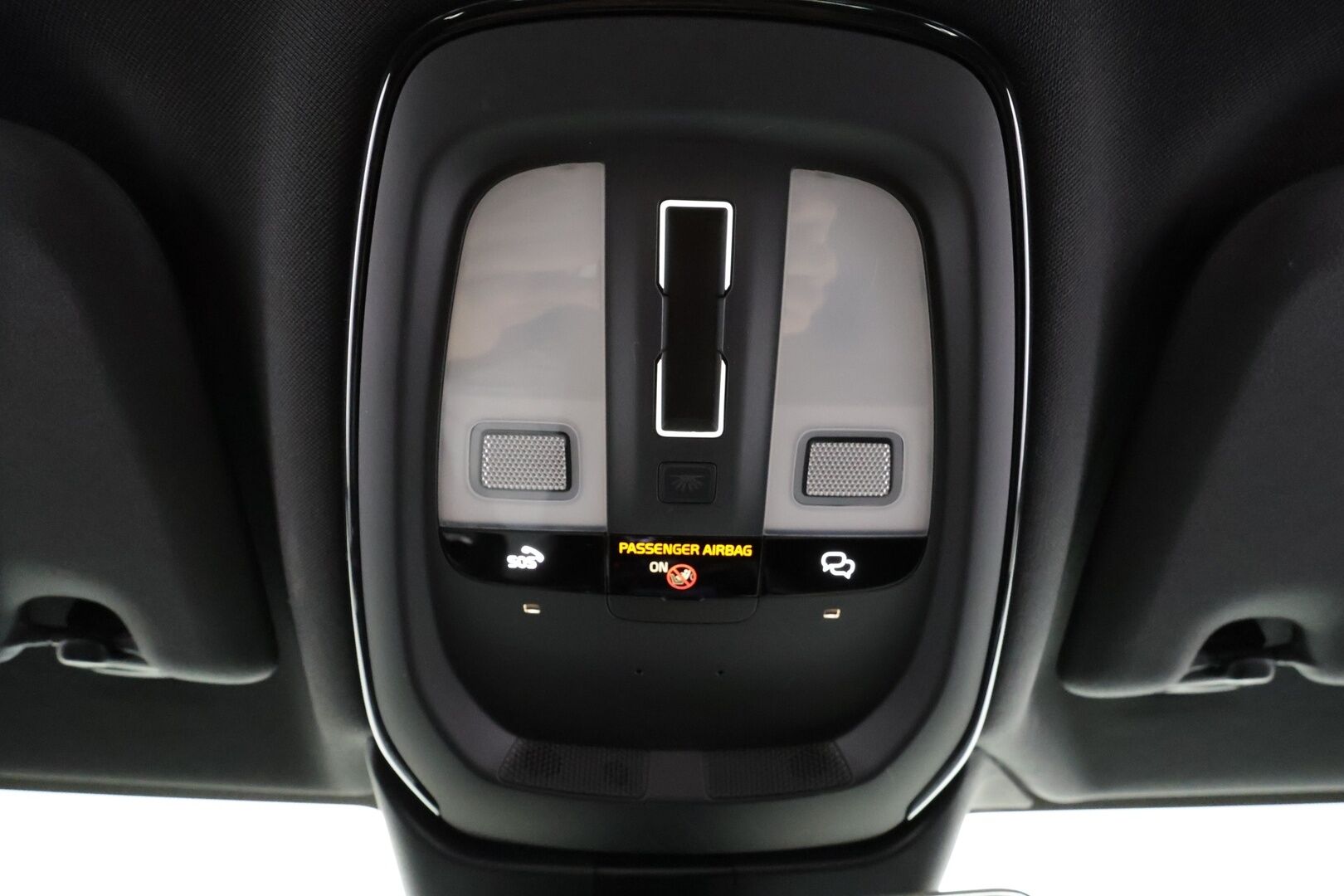 Volvo S60 2024 T8 AWD Recharge Ultimate Dark * ACC / HUD / B&W / 360° / Muistipenkit / Panorama / Full LED / BLIS * - Akku kuntotarkastettu! / Merkkihuollettu 09/2025 / Facelift