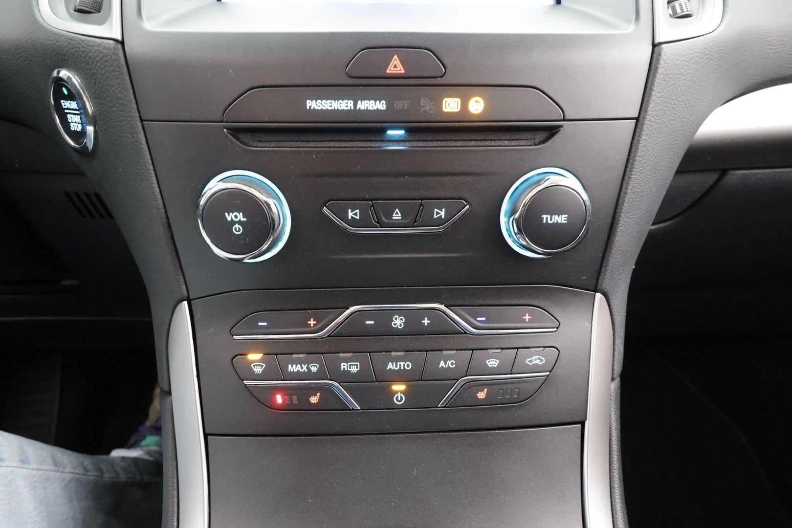 FORD GALAXY 2022 2.5 Duratec FHEV Edition 7-P * ACC / P.kamera / Navi / LED / BLIS / Digimittaristo * - Kahdet renkaat aluvanteilla