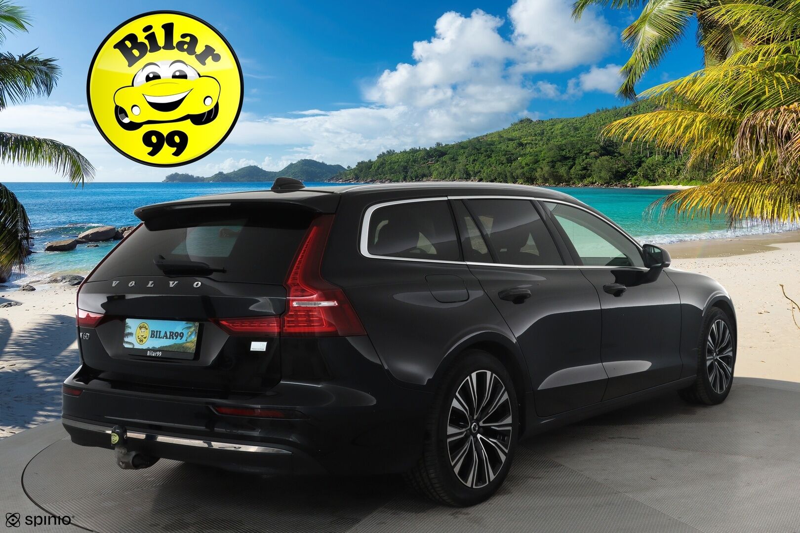Volvo V60 2023 T6 Long Range Core Bright * ACC / P.kamera / Koukku / LED / Navi / Facelift / BLIS * - Kahdet renkaat aluvanteilla / Merkkihuollettu
