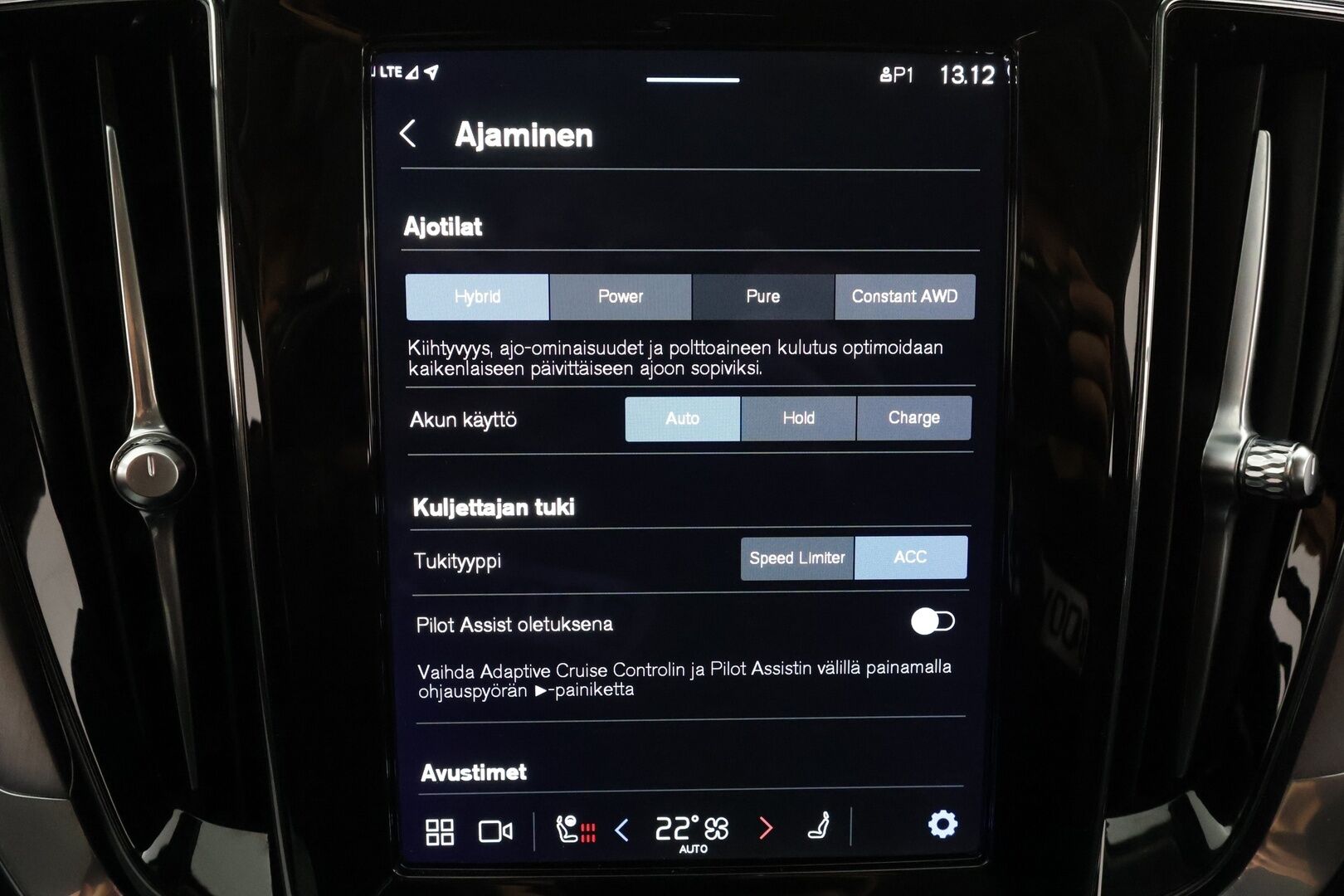 Volvo V60 2023 T6 Long Range Core Bright * ACC / P.kamera / Koukku / LED / Navi / Facelift / BLIS * - Kahdet renkaat aluvanteilla / Merkkihuollettu - HULLUT AVAJAISHULINAT KORKOTARJOUS 3,29 %