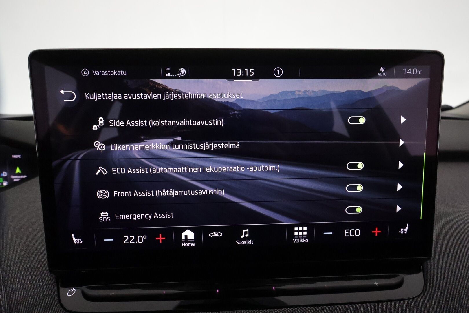 SKODA ENYAQ 2022 80 iV * ILP / Koukku / ACC / LED / P.kamera / Hierova Muistipenkki / Navi / Kaistavahti / Digimittaristo * - Merkkihuollettu! / Akku kuntotarkastettu - Osta nyt, maksa vasta ensi vuonna