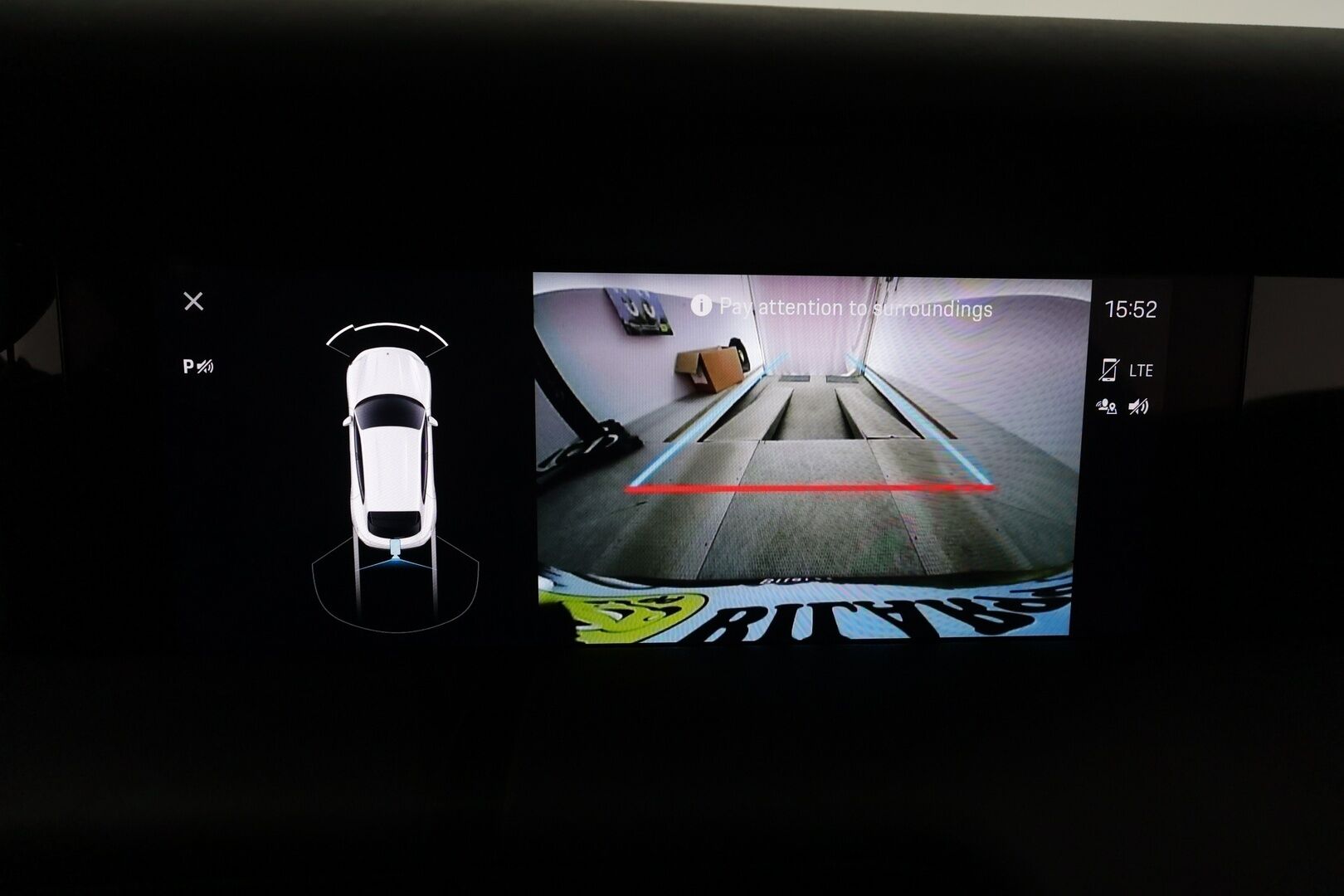 PORSCHE TAYCAN 2022 4 Cross Turismo * Lasikatto / ILP / Bose / ACC / LED / P.kamera / Ilma-alusta / Ilmastoidut Sportnahat Muistilla / Navi* - 2x Latauskaapelit / Merkkihuollettu!