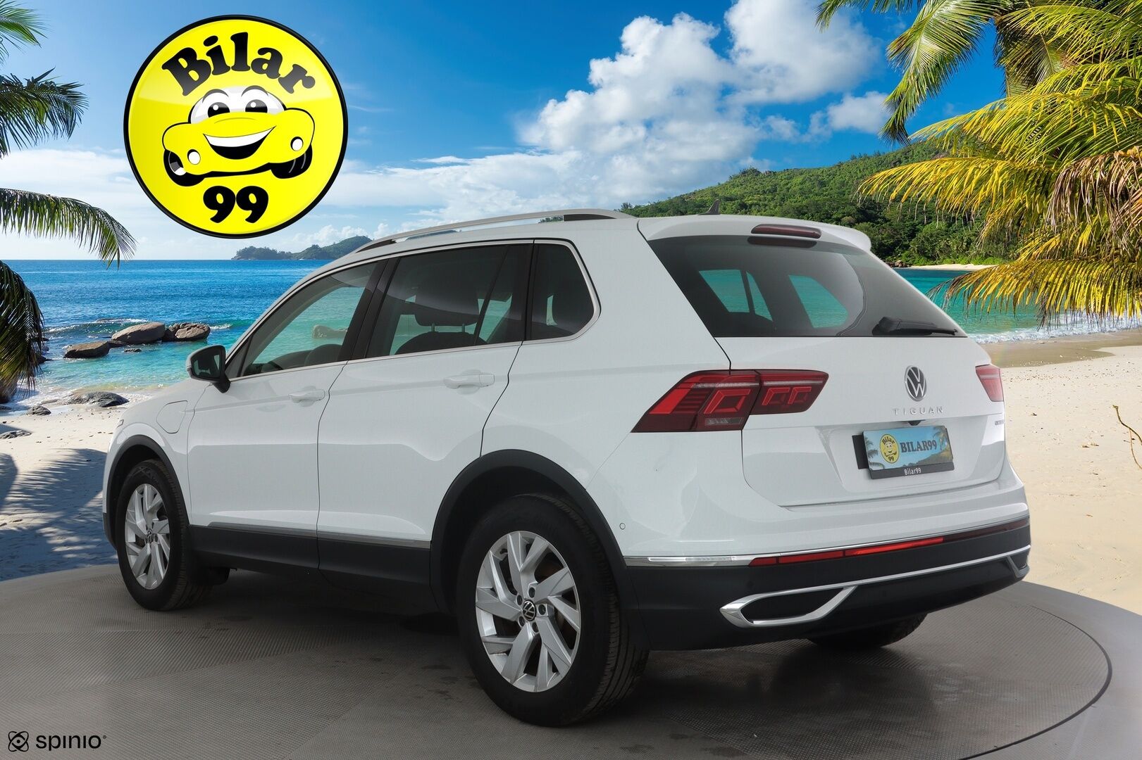 VOLKSWAGEN TIGUAN 2024 Style Business eHybrid 180 kW DSG * Koukku / ACC / Matrix-LED / P.Kamera / Navi / Kaistavahti / Keyless * - 2x Latauskaapelit / Kahdet renkaat / Merkkihuollettu!