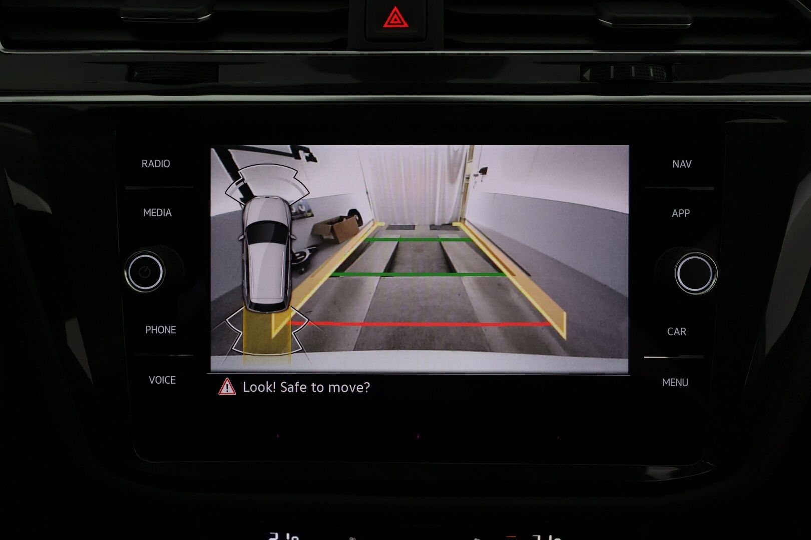 VOLKSWAGEN TIGUAN 2024 Style Business eHybrid 180 kW DSG * Koukku / ACC / Matrix-LED / P.Kamera / Navi / Kaistavahti / Keyless * - 2x Latauskaapelit / Kahdet renkaat / Merkkihuollettu!