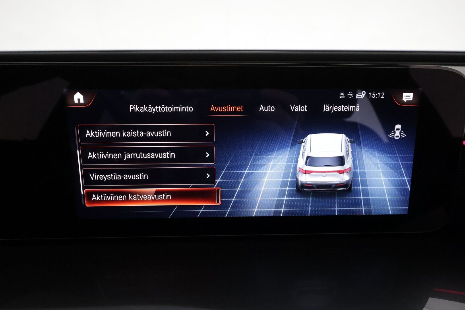 MERCEDES-BENZ EQC 2021 400 4matic * Distronic+ / P.kamera / Widescreen / Multibeam / Midline / Koukku / Navi * - Kahdet renkaat aluvanteilla / Merkkihuollettu