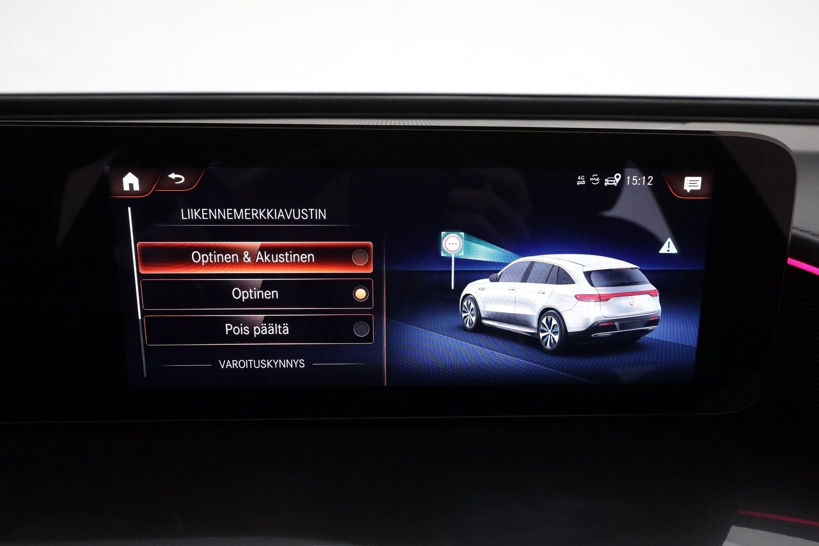 MERCEDES-BENZ EQC 2021 400 4matic * Distronic+ / P.kamera / Widescreen / Multibeam / Midline / Koukku / Navi * - Kahdet renkaat aluvanteilla / Merkkihuollettu