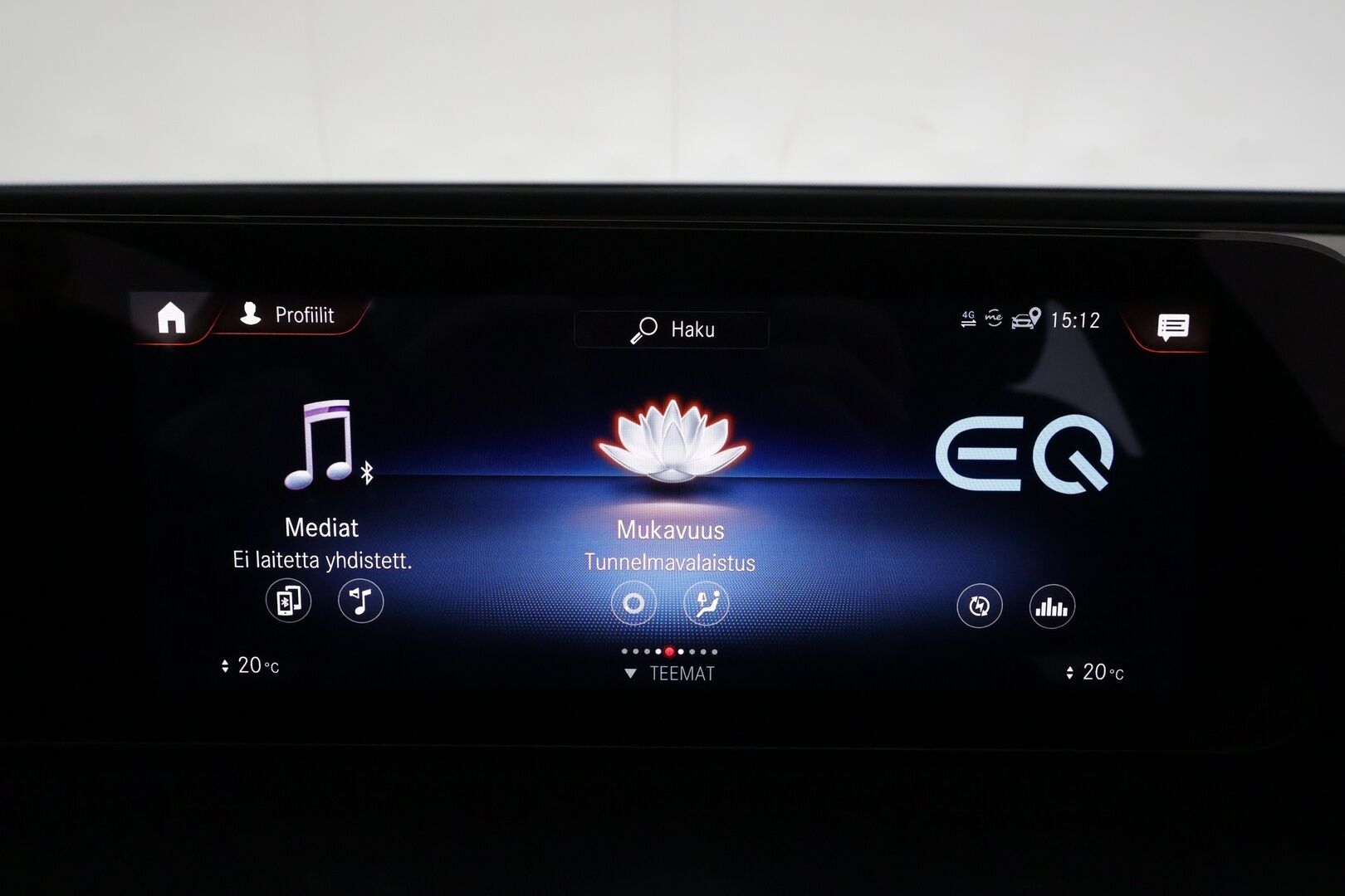 MERCEDES-BENZ EQC 2021 400 4matic * Distronic+ / P.kamera / Widescreen / Multibeam / Midline / Koukku / Navi * - Kahdet renkaat aluvanteilla / Merkkihuollettu
