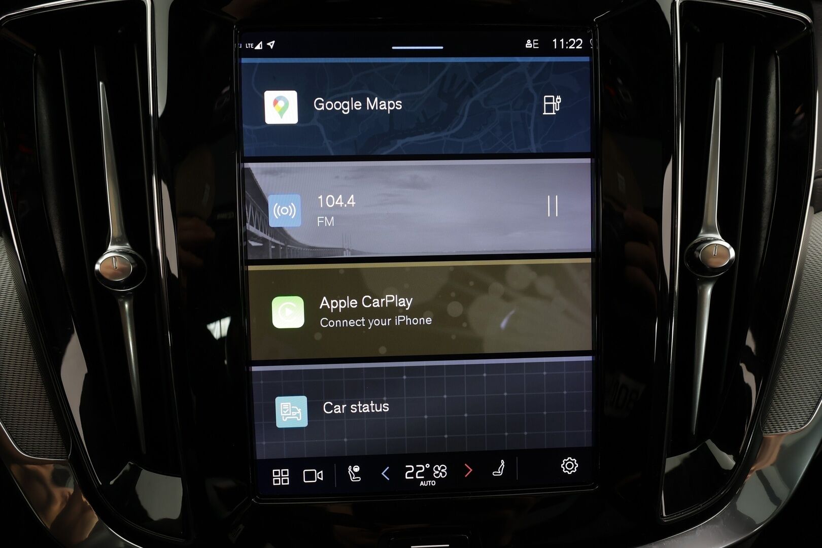 Volvo S60 2024 T8 AWD Recharge Ultimate Dark * B&W / Panorama / HUD /  ACC / Full-LED / P.Kamera / Sporttipenkit Muistilla / Navi * - Merkkihuollettu! / *HUIPPU VARUSTEILLA*