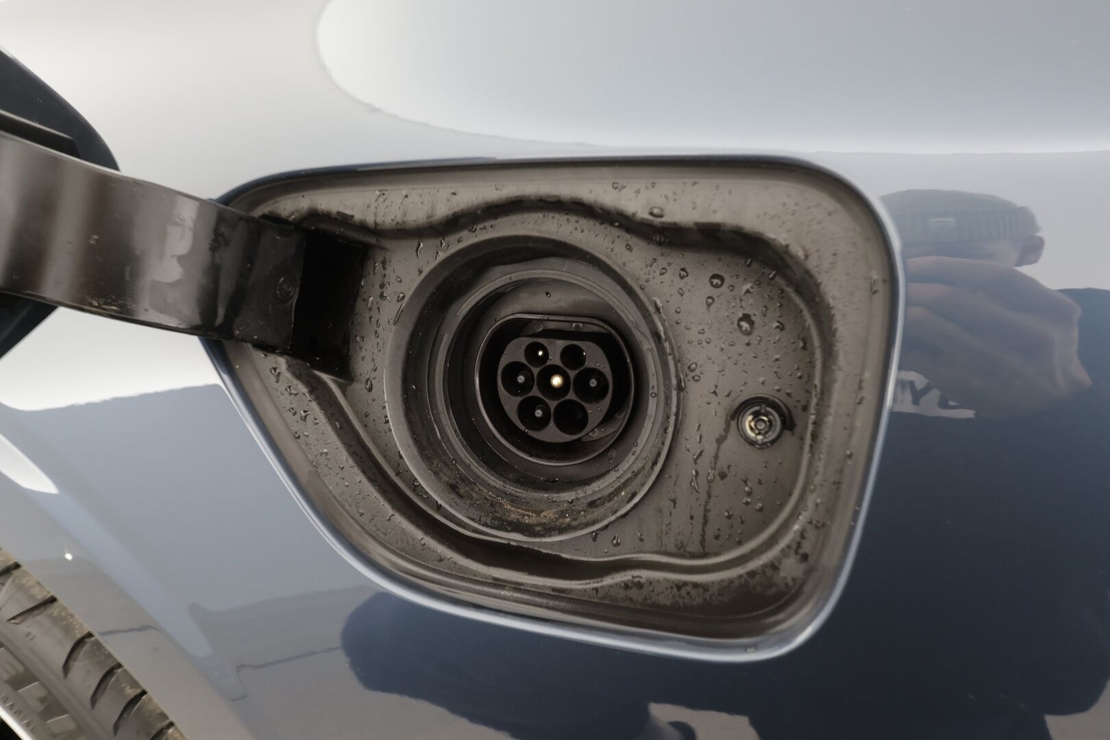 Volvo S60 2024 T8 AWD Recharge Ultimate Dark * B&W / Panorama / HUD /  ACC / Full-LED / P.Kamera / Sporttipenkit Muistilla / Navi * - Merkkihuollettu! / *HUIPPU VARUSTEILLA*