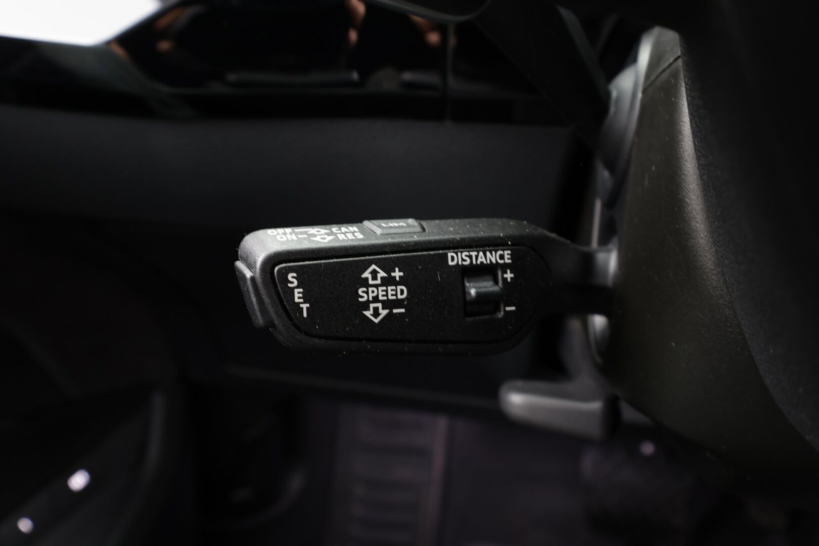 AUDI E-TRON 2020 50 Quattro * Koukku / ACC / Matrix-LED / P.Kamera / Sportpenkki Muistilla / Navi / Kaistavahti * - Akku kuntotarkastettu SoH 96,8% / 2x Latauskaapelit