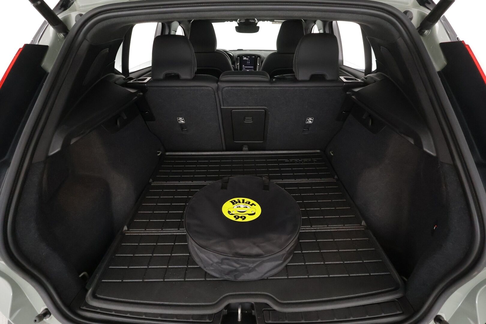 Volvo XC40 2023 Recharge Single Plus aut * ILP / Koukku / Panorama / ACC / Pixel-LED / H&K / 360° / Sportpenkki Muistilla / Navi * - Akku kuntotarkastettu SoH 94,9% / Kahdet renkaat / Merkkihuollettu! - HULLUT JOULUT KORKOTARJOUS 2,49% 