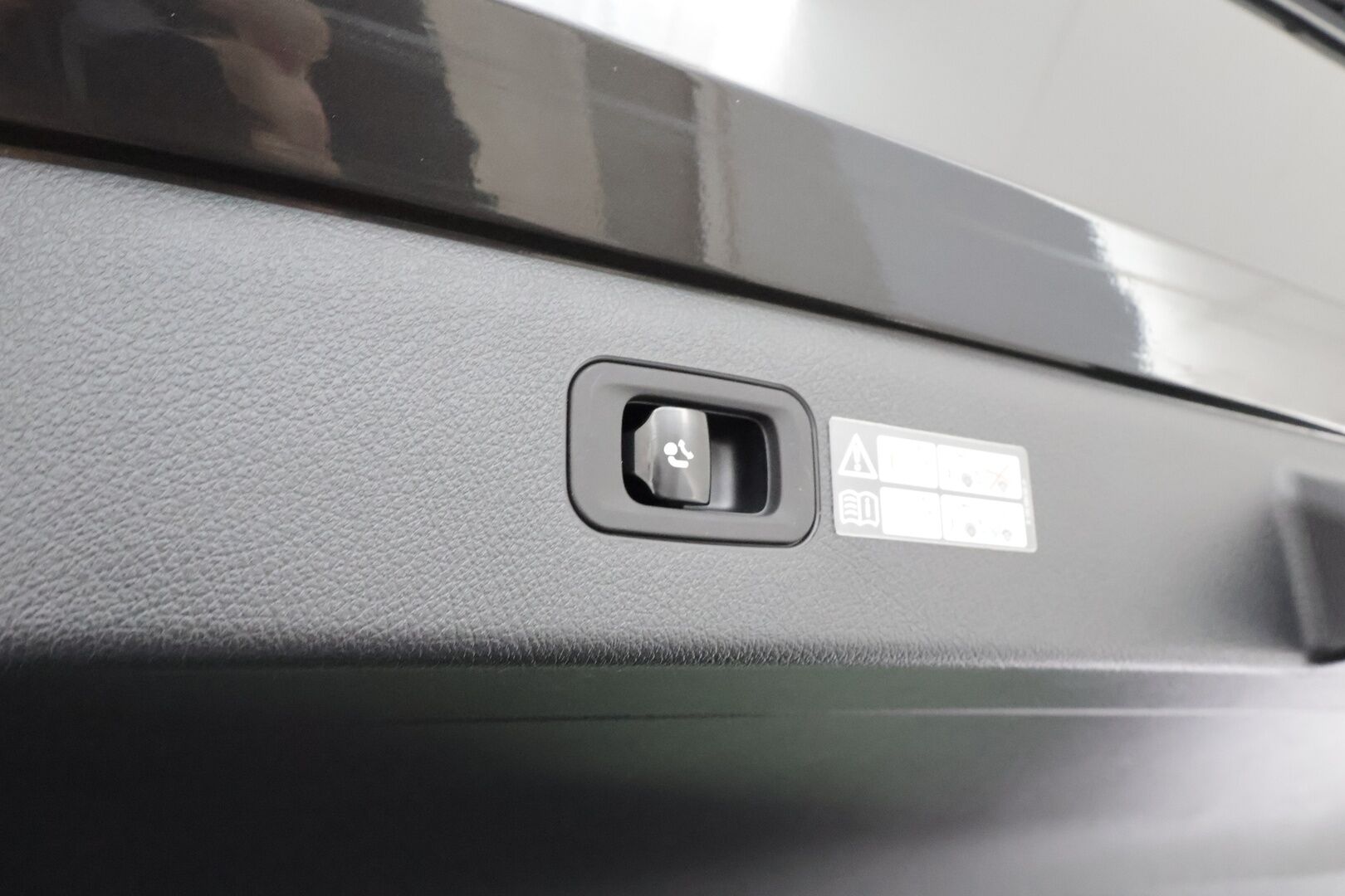 MERCEDES-BENZ EQS 2022 450+ * Distronic / Burmester / Koukku / Panorama / HUD / Nelipyöräohjaus / 360° / Muistipenkit / Digital-LED / Navi * - Kahdet renkaat - HULLU BLACKWEEK KORKOTARJOUS 2,49%