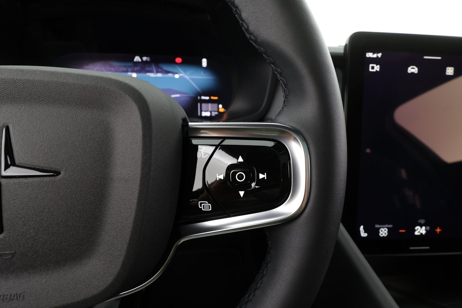 POLESTAR 2 2023 Single Motor 68 kWh Pilot Lite,Plus * ACC / Lasikatto / 360° / H&K / Muistipenkki / LED / Navi / ILP / Koukku * - Akku kuntotarkistettu / Merkkihuollettu - Osta nyt, maksa vasta ensi vuonna