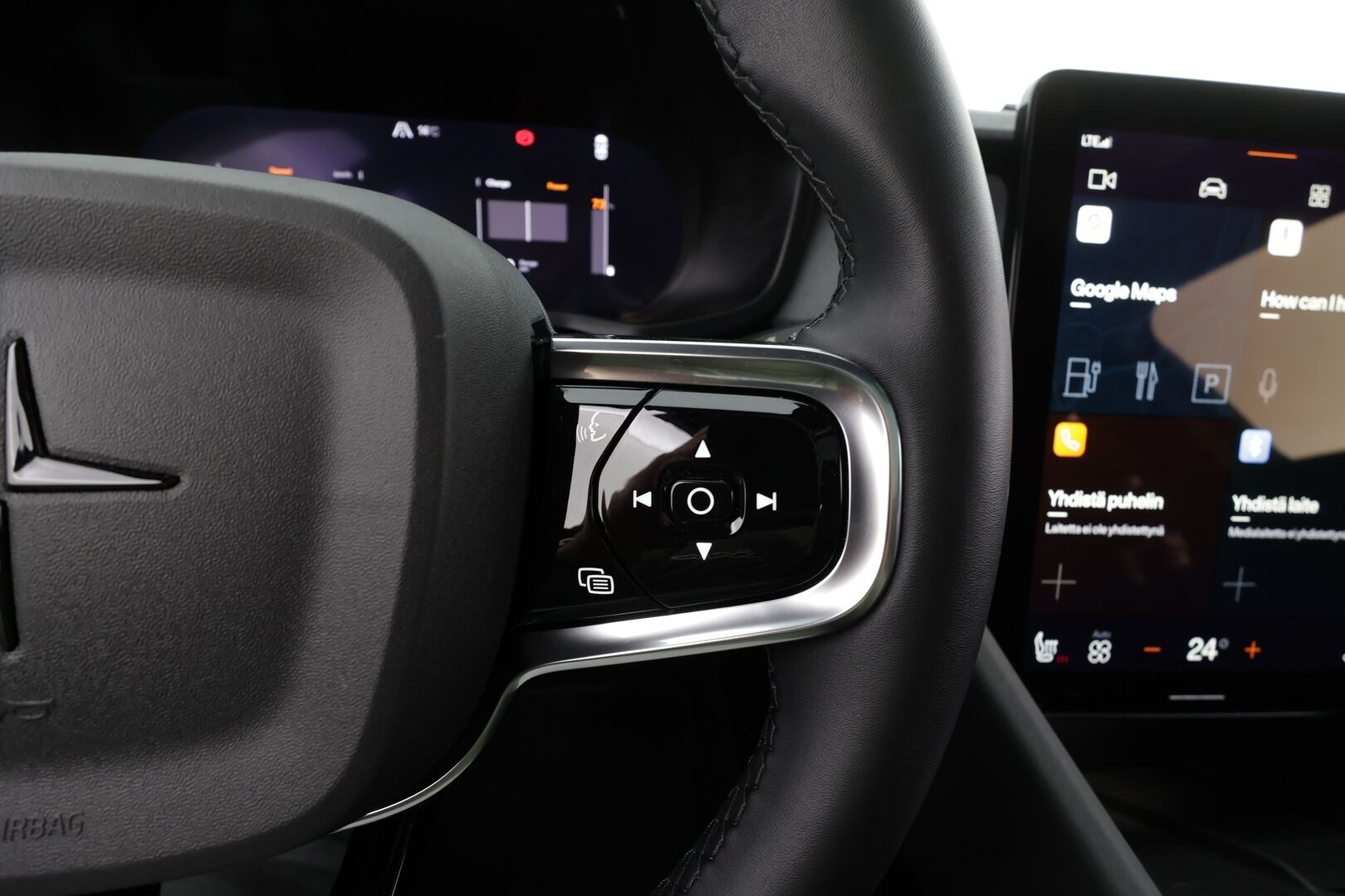 POLESTAR 2 2023 Single Motor 68 kWh Pilot Lite, Plus * ACC / ILP / H&K / 360° / Muistipenkki / Lasikatto / LED / Navi / Koukku * - Akku kuntotarkastettu! - Osta nyt, maksa vasta ensi vuonna