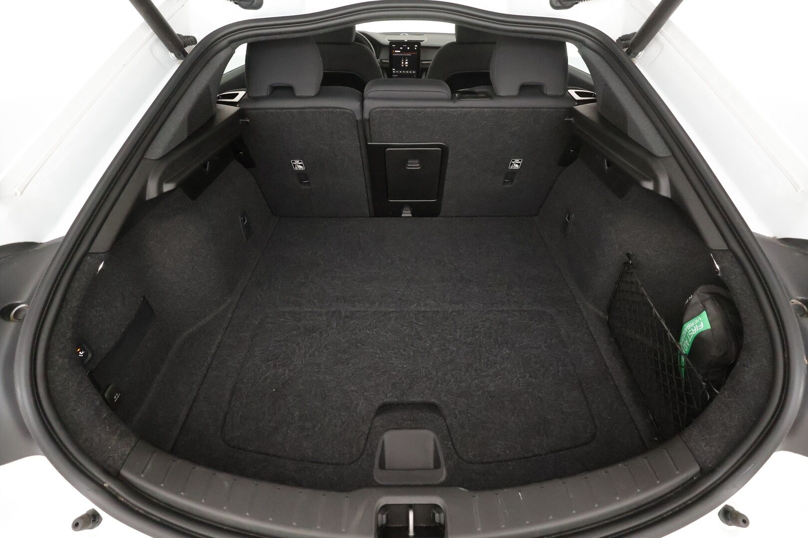 POLESTAR 2 2023 Standard Range Single Motor, 170kW * Lasikatto / ILP / Koukku / H&K / ACC / LED / 360° / Sportpenkki Muistilla / Navi * - Akku kuntotarkastettu / 2x Latauskaapelit / Merkkihuollettu! - Osta nyt, maksa vasta ensi vuonna