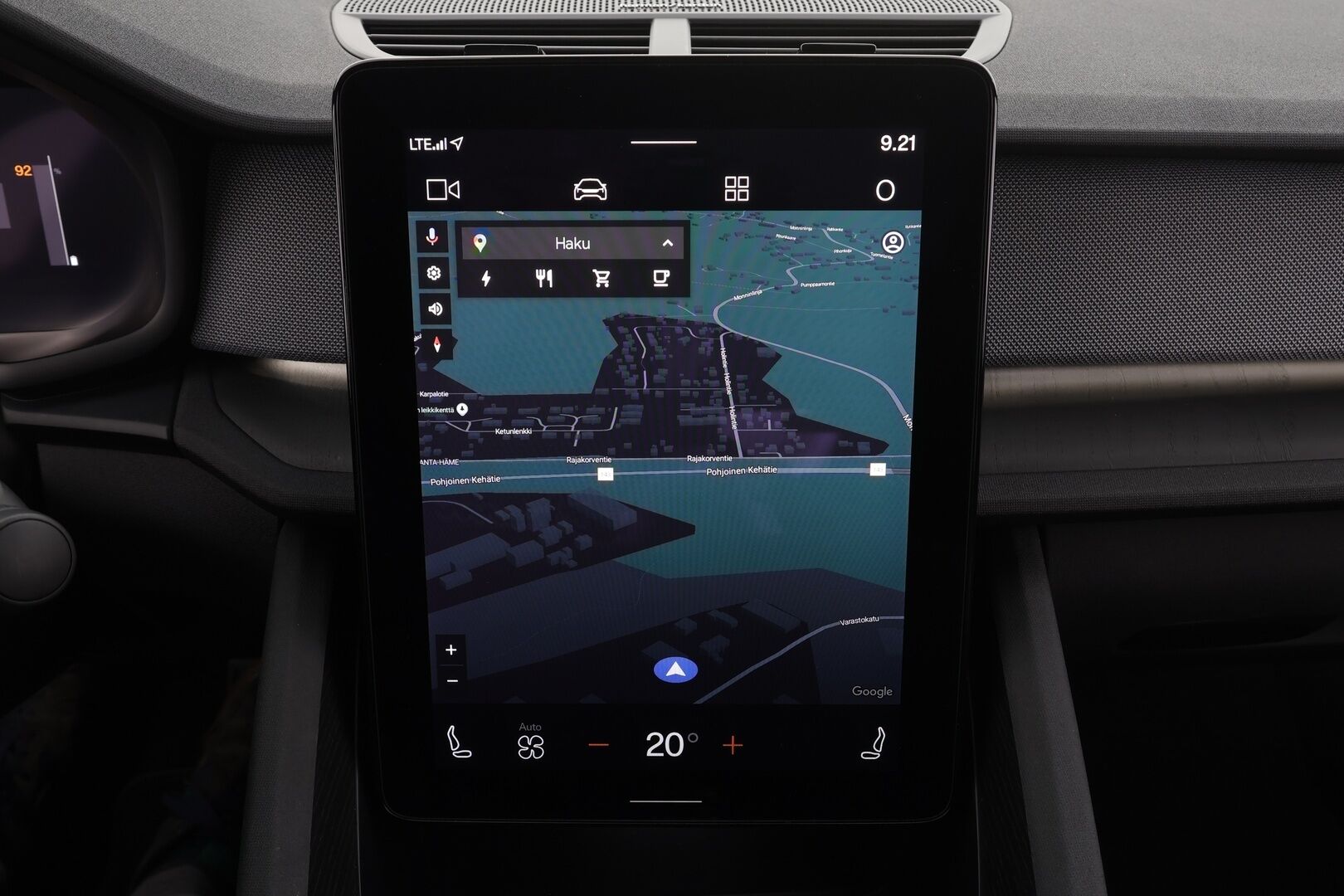 POLESTAR 2 2023 Standard Range Single Motor, 170kW * Lasikatto / ILP / Koukku / H&K / ACC / LED / 360° / Sportpenkki Muistilla / Navi * - Akku kuntotarkastettu / 2x Latauskaapelit / Merkkihuollettu! - Osta nyt, maksa vasta ensi vuonna