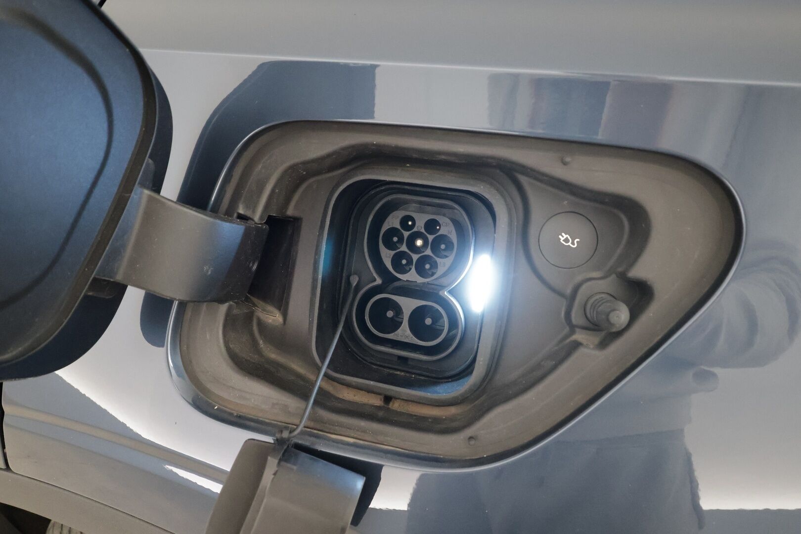 POLESTAR 2 2023 Single Motor 68 kWh Pilot Lite,Plus * ACC / 360° / ILP / H&K / Muistipenkki / Lasikatto / LED / Navi / Koukku * - Merkkihuollettu / Akku kuntotarkastettu - Osta nyt, maksa vasta ensi vuonna