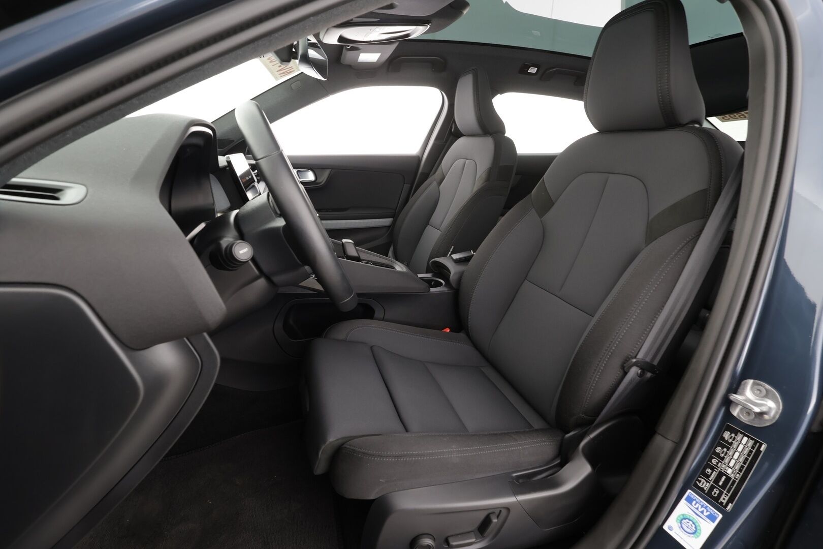 POLESTAR 2 2023 Single Motor 68 kWh Pilot Lite,Plus * ACC / 360° / ILP / H&K / Muistipenkki / Lasikatto / LED / Navi / Koukku * - Merkkihuollettu / Akku kuntotarkastettu - Osta nyt, maksa vasta ensi vuonna