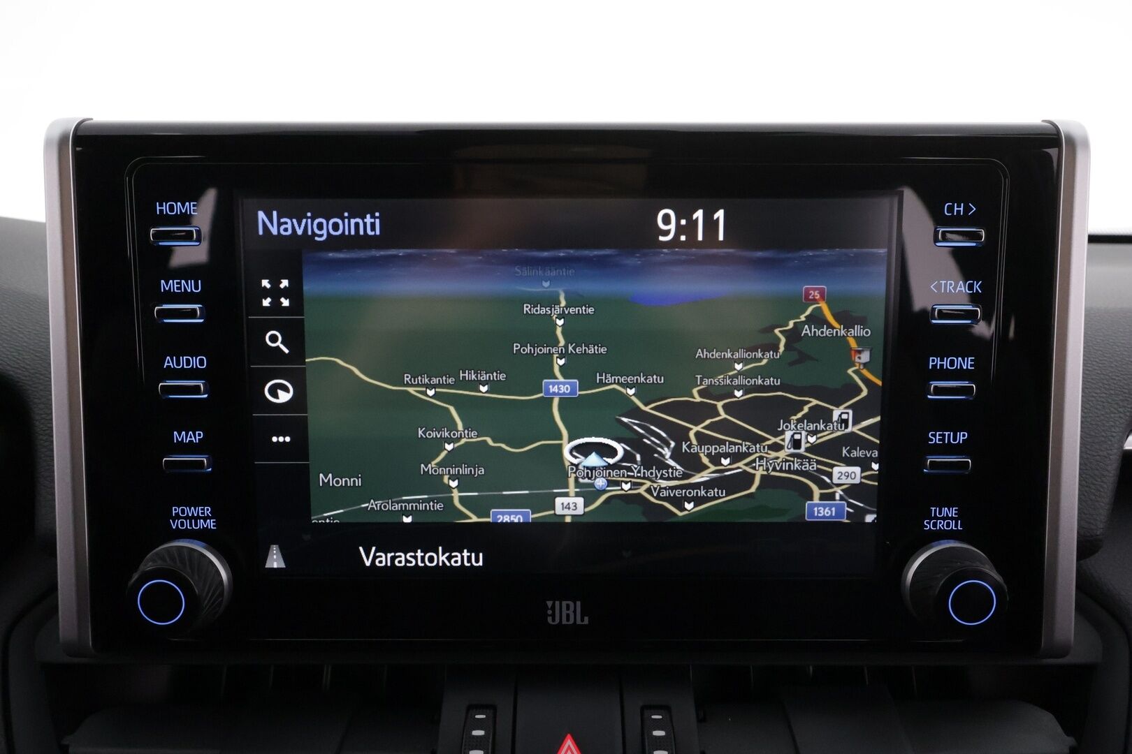 TOYOTA RAV4 2019 2.5 Hybrid Style * ACC / P.kamera / LED / Navi / Sähköpenkki / 360° / JBL / Puolinahat / KeylessGo * - Kahdet renkaat aluvanteilla / Merkkihuollettu - Osta nyt, maksa vasta ensi vuonna