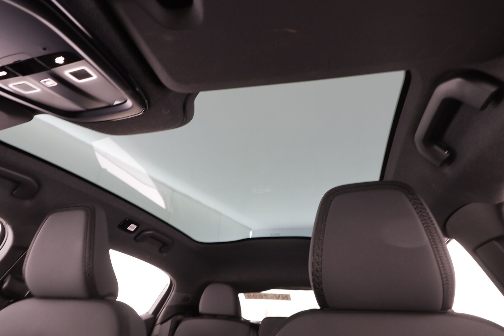 POLESTAR 2 2023 Single Motor 68 kWh Pilot Lite,Plus * ACC / ILP / H&K / 360° / Muistipenkki / Lasikatto / LED / Navi / Koukku * - Akku kuntotarkastettu SoH 97,6% - Osta nyt, maksa vasta ensi vuonna