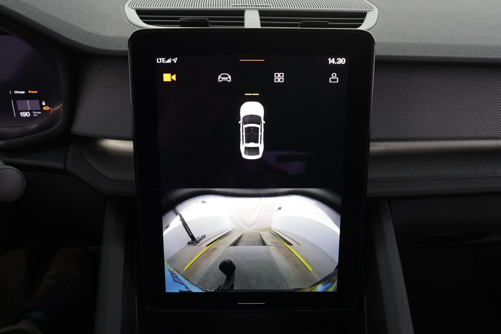 POLESTAR 2 2023 Single Motor 68 kWh Pilot Lite,Plus * ACC / ILP / H&K / 360° / Muistipenkki / Lasikatto / LED / Navi / Koukku * - Akku kuntotarkastettu SoH 97,6% - Osta nyt, maksa vasta ensi vuonna