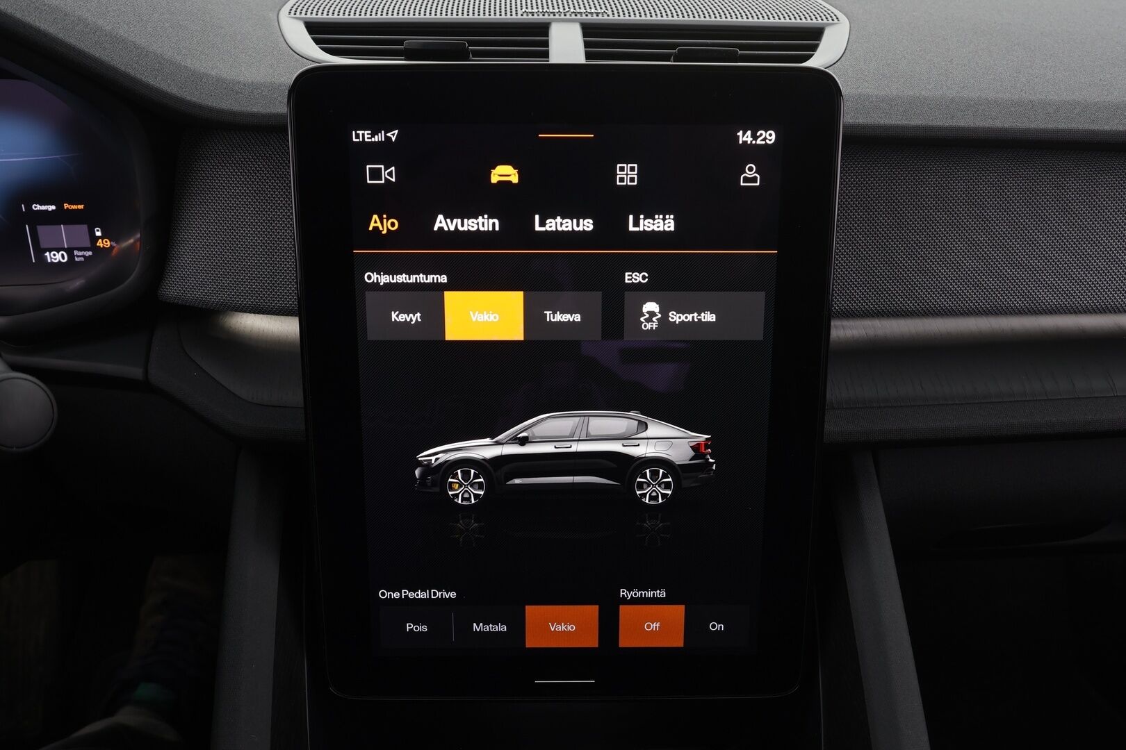 POLESTAR 2 2023 Single Motor 68 kWh Pilot Lite,Plus * ACC / ILP / H&K / 360° / Muistipenkki / Lasikatto / LED / Navi / Koukku * - Akku kuntotarkastettu SoH 97,6% - Osta nyt, maksa vasta ensi vuonna