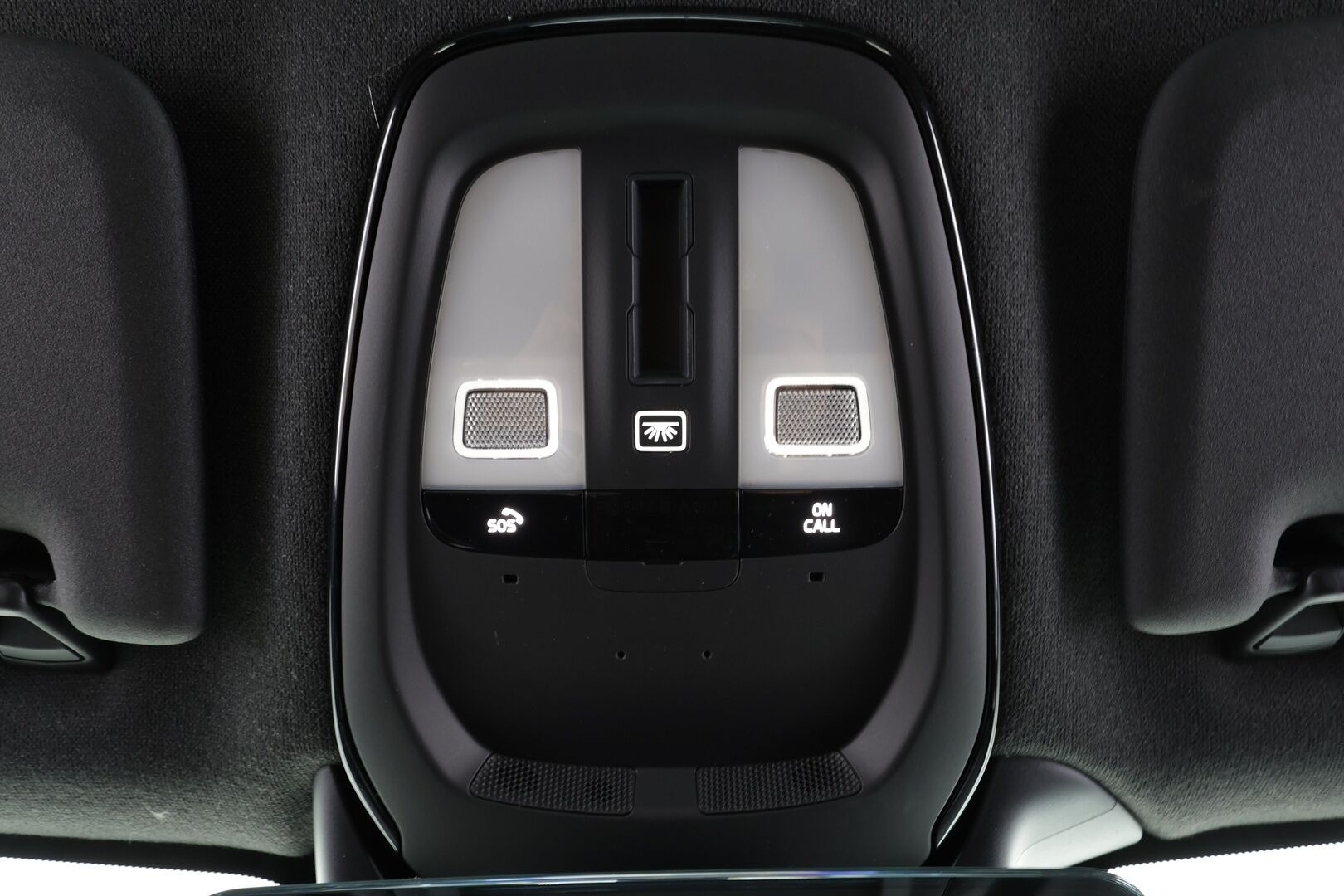 Volvo XC40 2022 Recharge TwinMotor R-Design * ACC / ILP / 360° / Muistipenkki / H&K / Panorama / Full LED / Navi / Facelift * - Akku kuntotarkastettu SoH 94,9% - Osta nyt, maksa vasta ensi vuonna