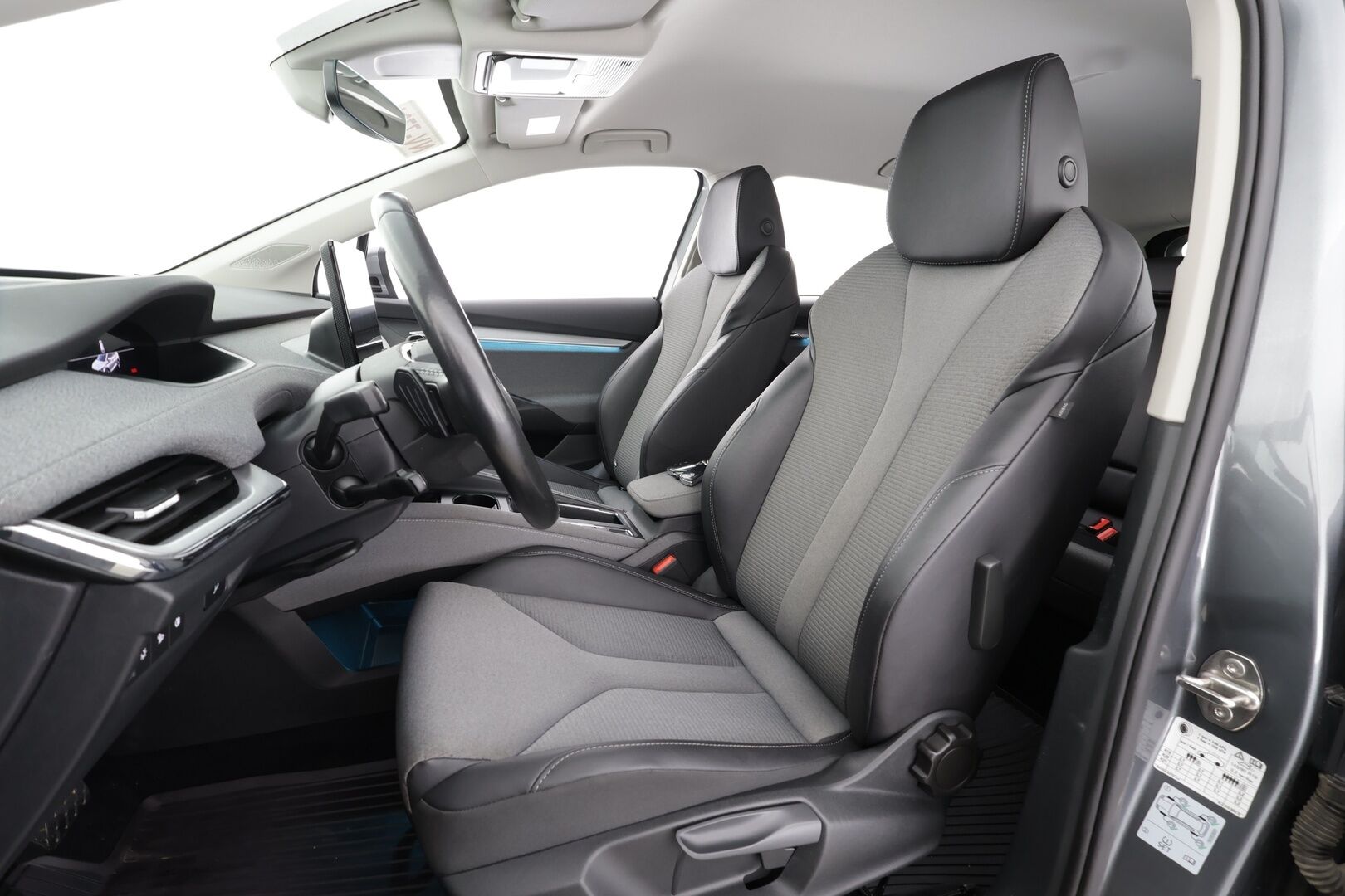 SKODA ENYAQ 2022 80x 4x4 iV * ILP / Koukku /  ACC / Matrix-LED / P.kamera / Navi / Kaistavahti / Digimittaristo / Ambient-valot * - Merkkihuollot - HULLU BLACKWEEK KORKOTARJOUS 2,49%