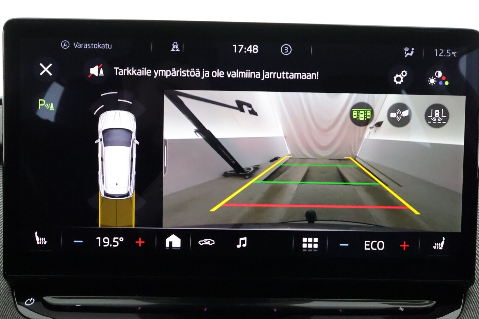 SKODA ENYAQ 2022 80x 4x4 iV * ILP / Koukku /  ACC / Matrix-LED / P.kamera / Navi / Kaistavahti / Digimittaristo / Ambient-valot * - Merkkihuollot