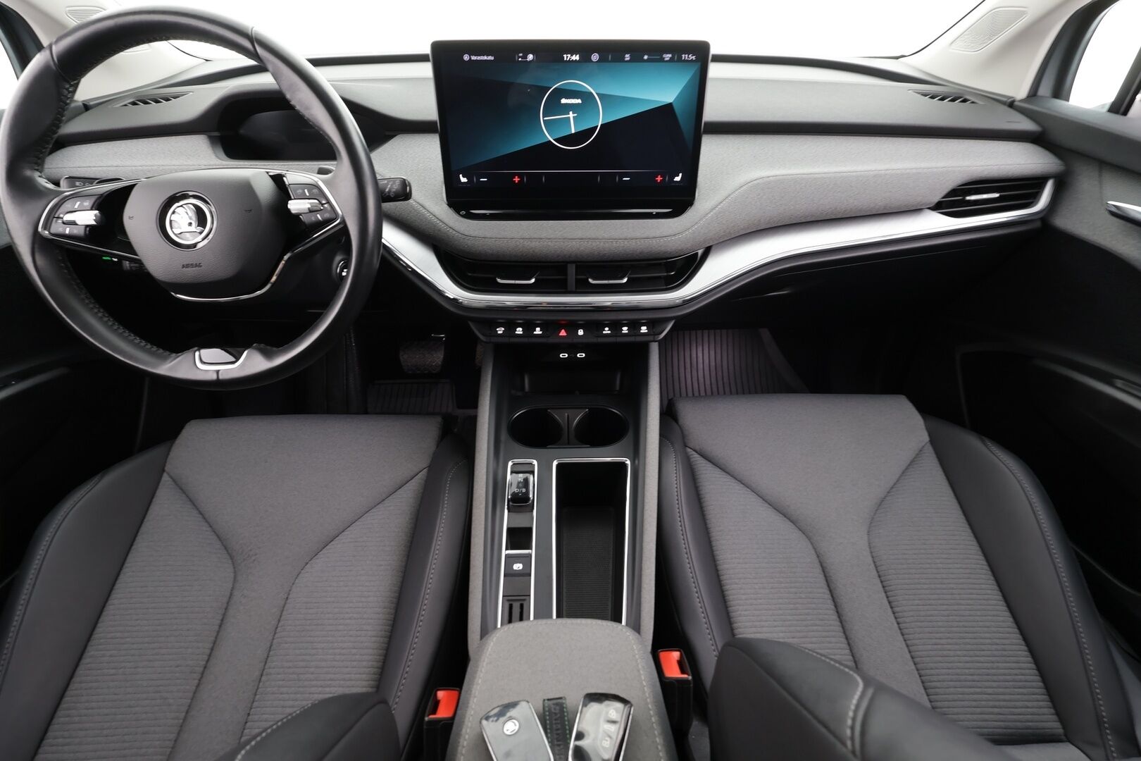 SKODA ENYAQ 2022 80x 4x4 iV * ILP / Koukku /  ACC / Matrix-LED / P.kamera / Navi / Kaistavahti / Digimittaristo / Ambient-valot * - Merkkihuollot - HULLU BLACKWEEK KORKOTARJOUS 2,49%