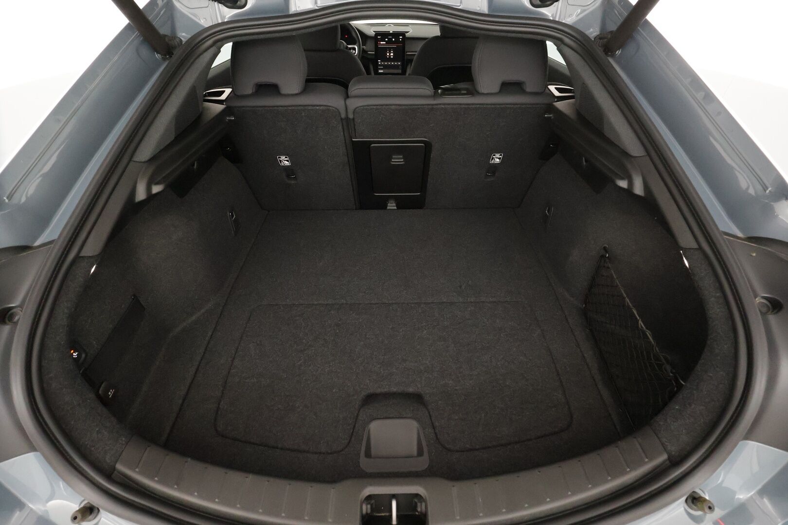 POLESTAR 2 2023 Single Motor 68 kWh Pilot Lite, Plus * ACC / 360° / H&K / ILP / Muistipenkki / Lasikatto / LED / Navi / Koukku * - Merkkihuollettu - Osta nyt, maksa vasta ensi vuonna