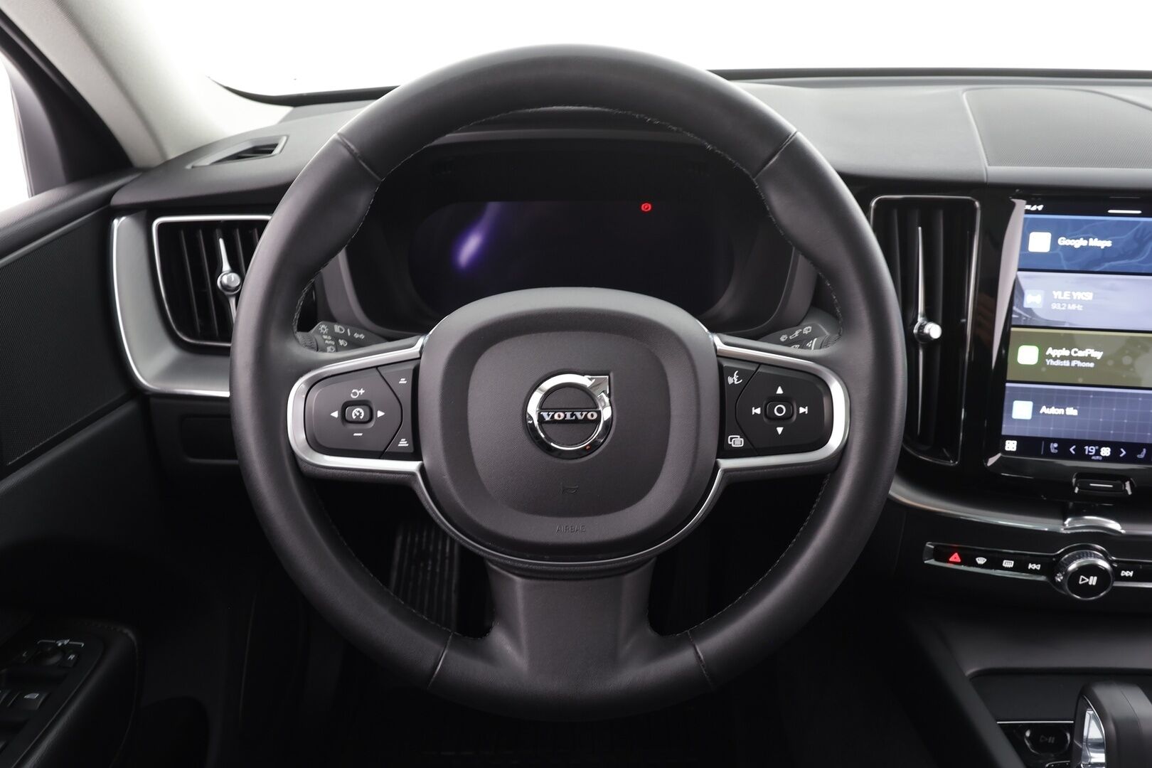 Volvo XC60 2023 T6 AWD Long Range Core aut * Webasto / Koukku / Panorama / ACC / LED / P.kamera / Navi / Kaistavahti / Keyless * - Kahdet renkaat - Osta nyt, maksa vasta ensi vuonna