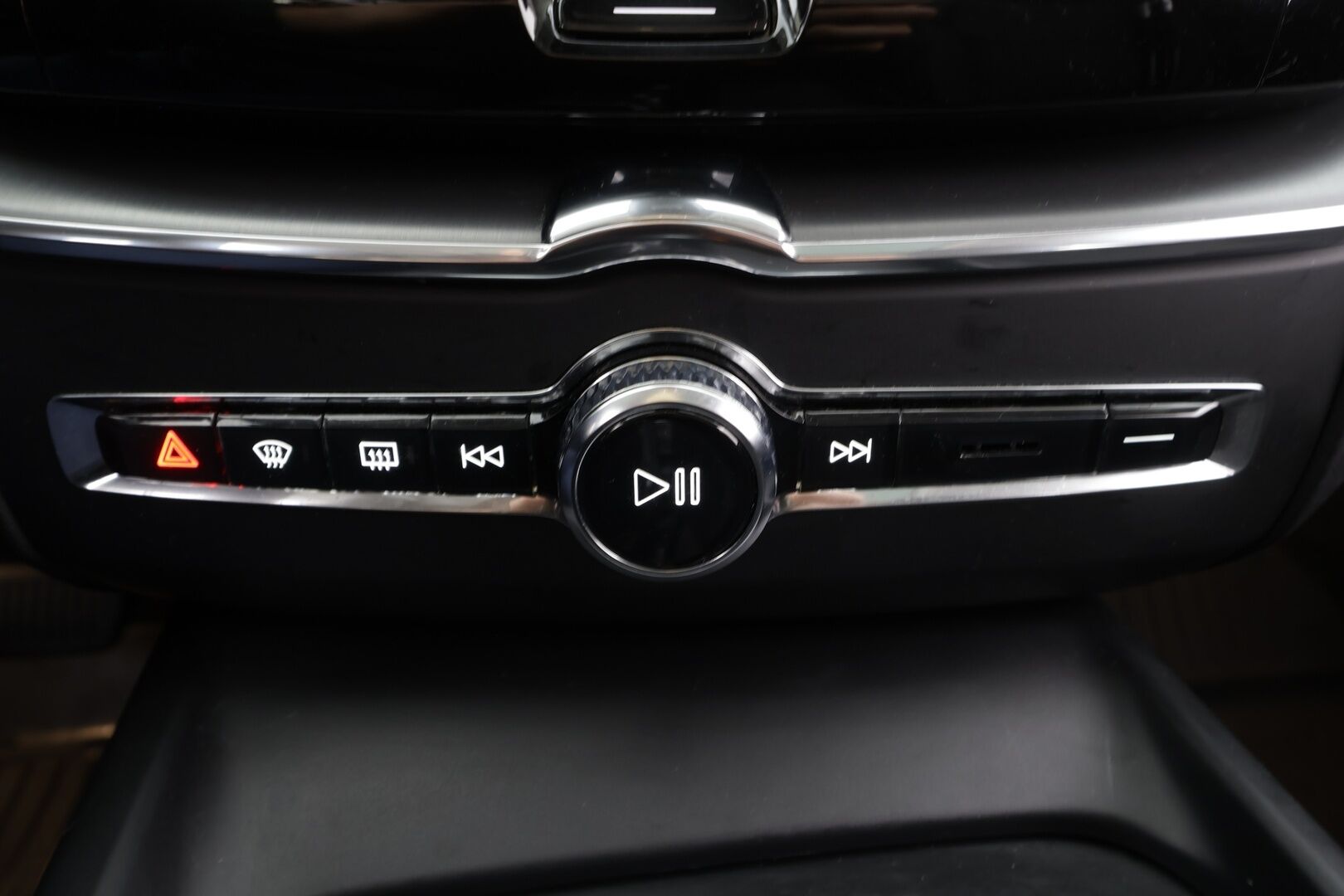 Volvo XC60 2023 T6 AWD Long Range Core aut * Webasto / Koukku / Panorama / ACC / LED / P.kamera / Navi / Kaistavahti / Keyless * - Kahdet renkaat - Osta nyt, maksa vasta ensi vuonna