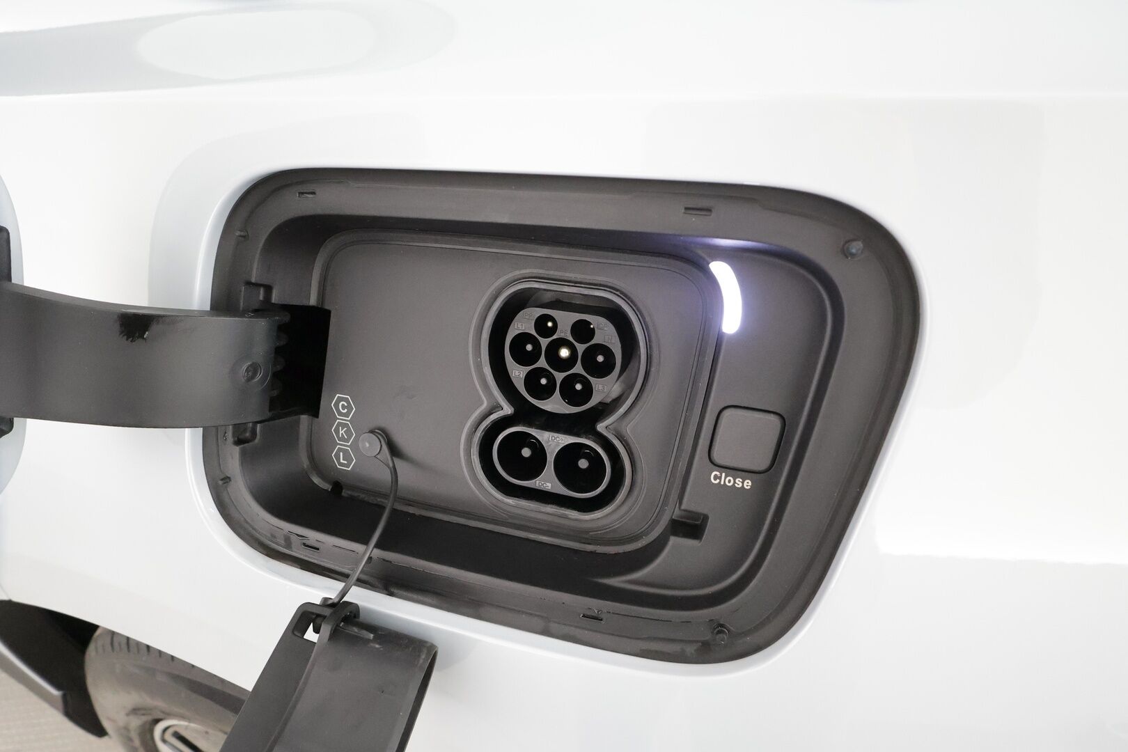 POLESTAR 4 2024 Long Range Single Motor * ACC / HUD / 360° / Lasikatto / Pixel LED / Muistipenkki / ILP / H&K / Puolinahat * - Pilot ja Plus paketti - Osta nyt, maksa vasta ensi vuonna