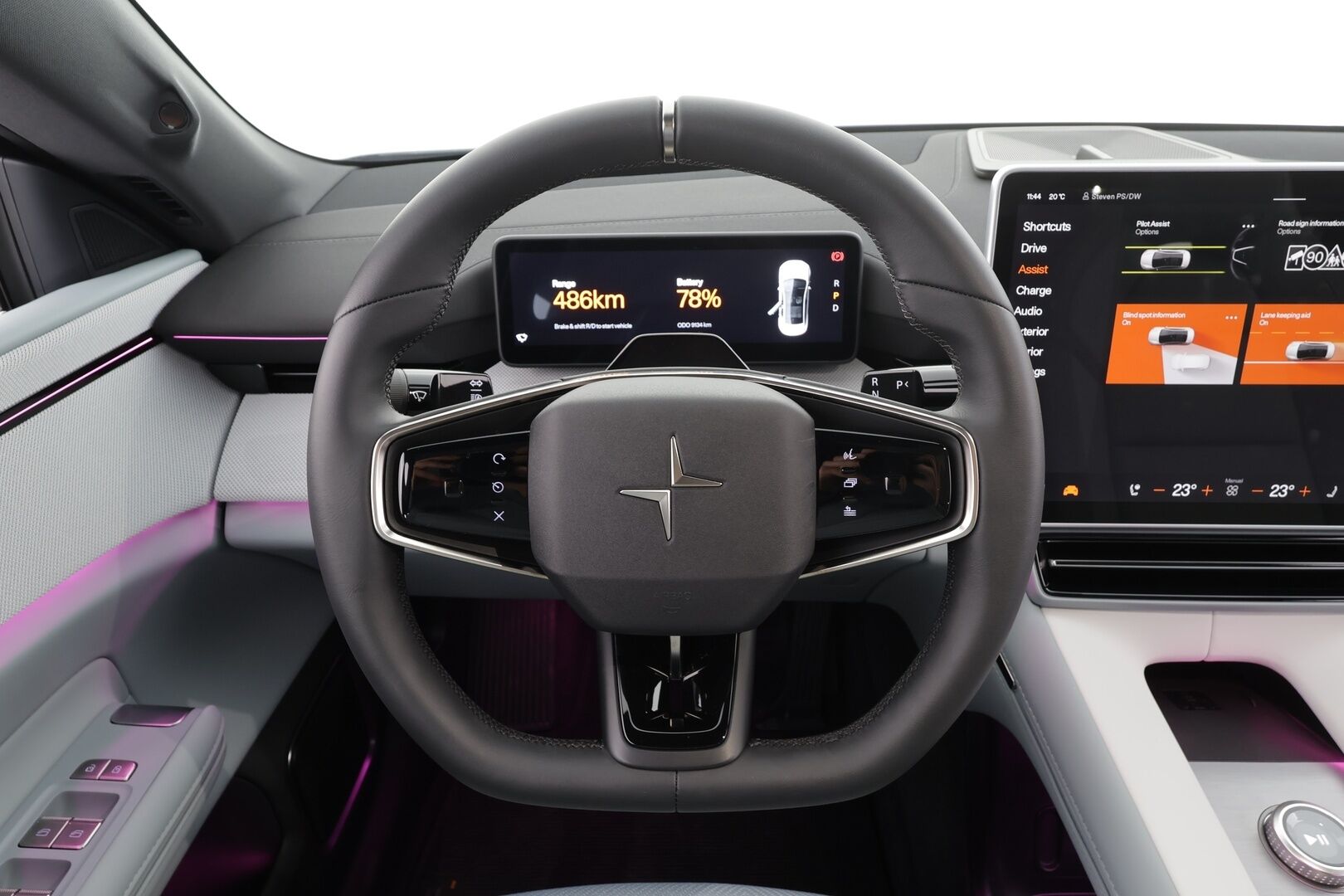 POLESTAR 4 2025 Long Range Single Motor * ACC / HUD / 360° / Lasikatto / Pixel LED / Muistipenkki / ILP / H&K / Puolinahat * - Pilot ja Plus paketti - HULLU BLACKWEEK KORKOTARJOUS 2,49%