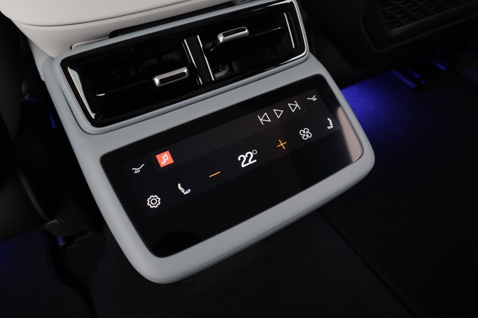 POLESTAR 4 2024 Long Range Single Motor * ACC / HUD / 360° / Lasikatto / Pixel LED / Muistipenkki / ILP / H&K / Puolinahat * - Pilot ja Plus paketti - Osta nyt, maksa vasta ensi vuonna