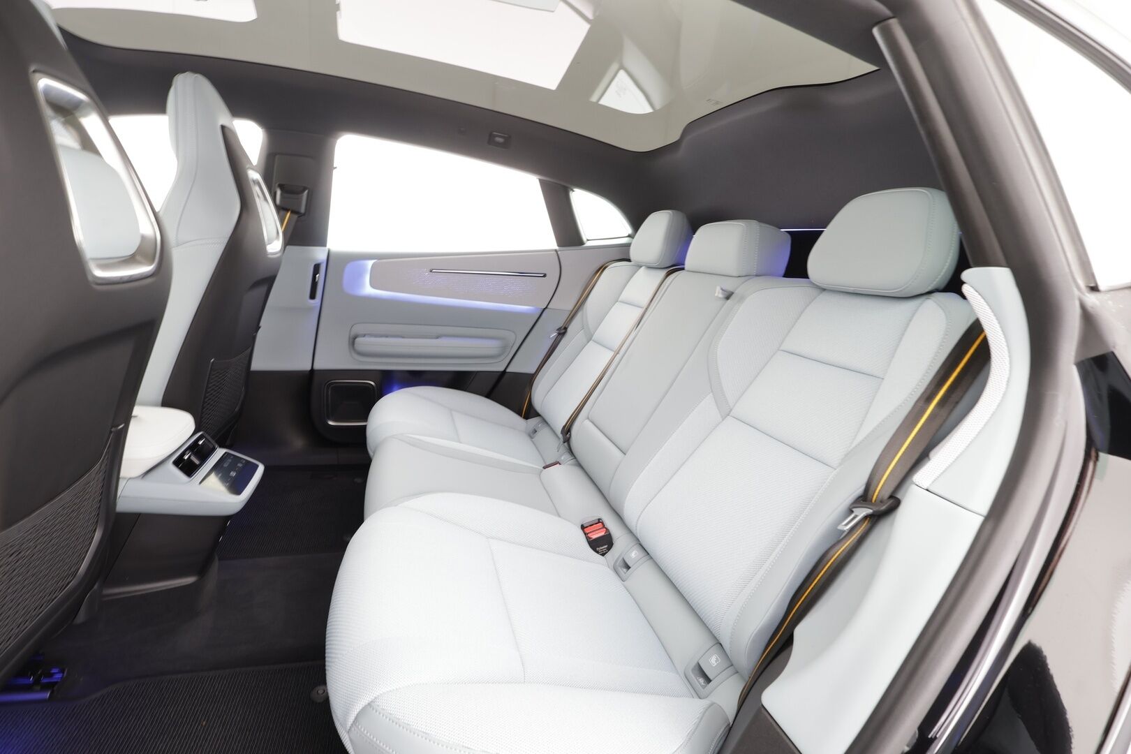 POLESTAR 4 2024 Long Range Single Motor Pro * Pilot&Plus / ILP / ACC / Pixel-LED / H&K / 360° / Sportpenkki Muistilla / Lasikatto * - Osta nyt, maksa vasta ensi vuonna