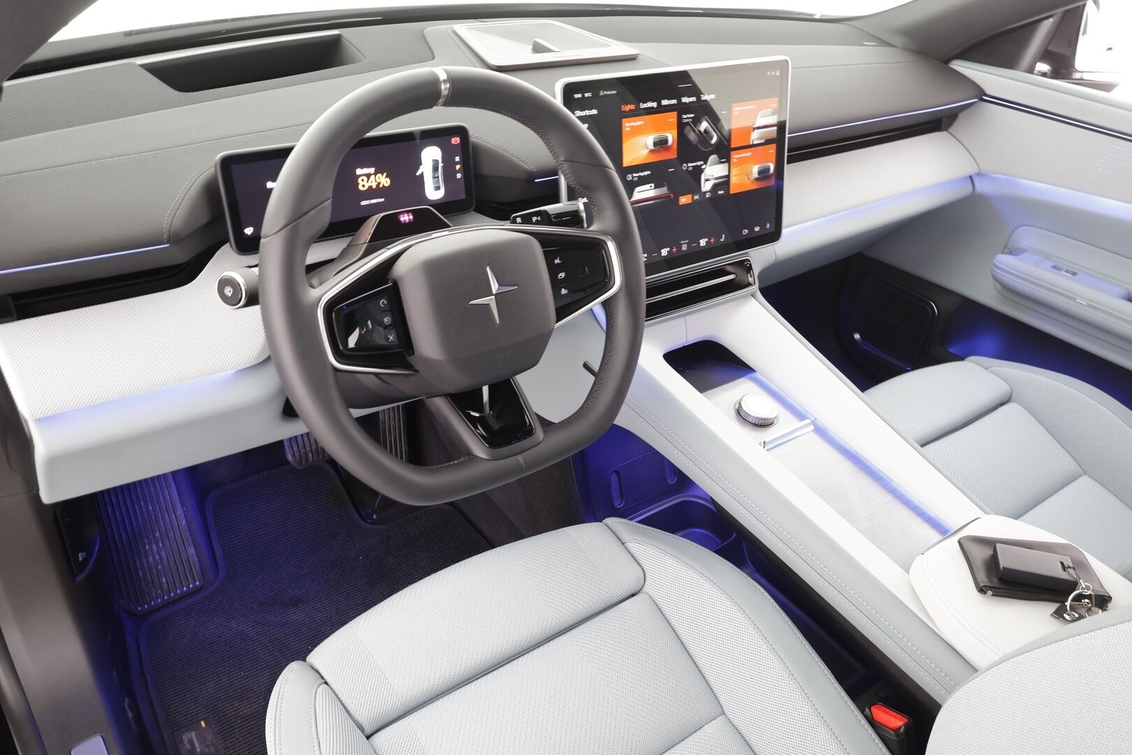 POLESTAR 4 2025 Long Range Single Motor Pro * Pilot&Plus / ILP / ACC / Pixel-LED / H&K / 360° / Sportpenkki Muistilla / Lasikatto * - HULLU BLACKWEEK KORKOTARJOUS 2,49%