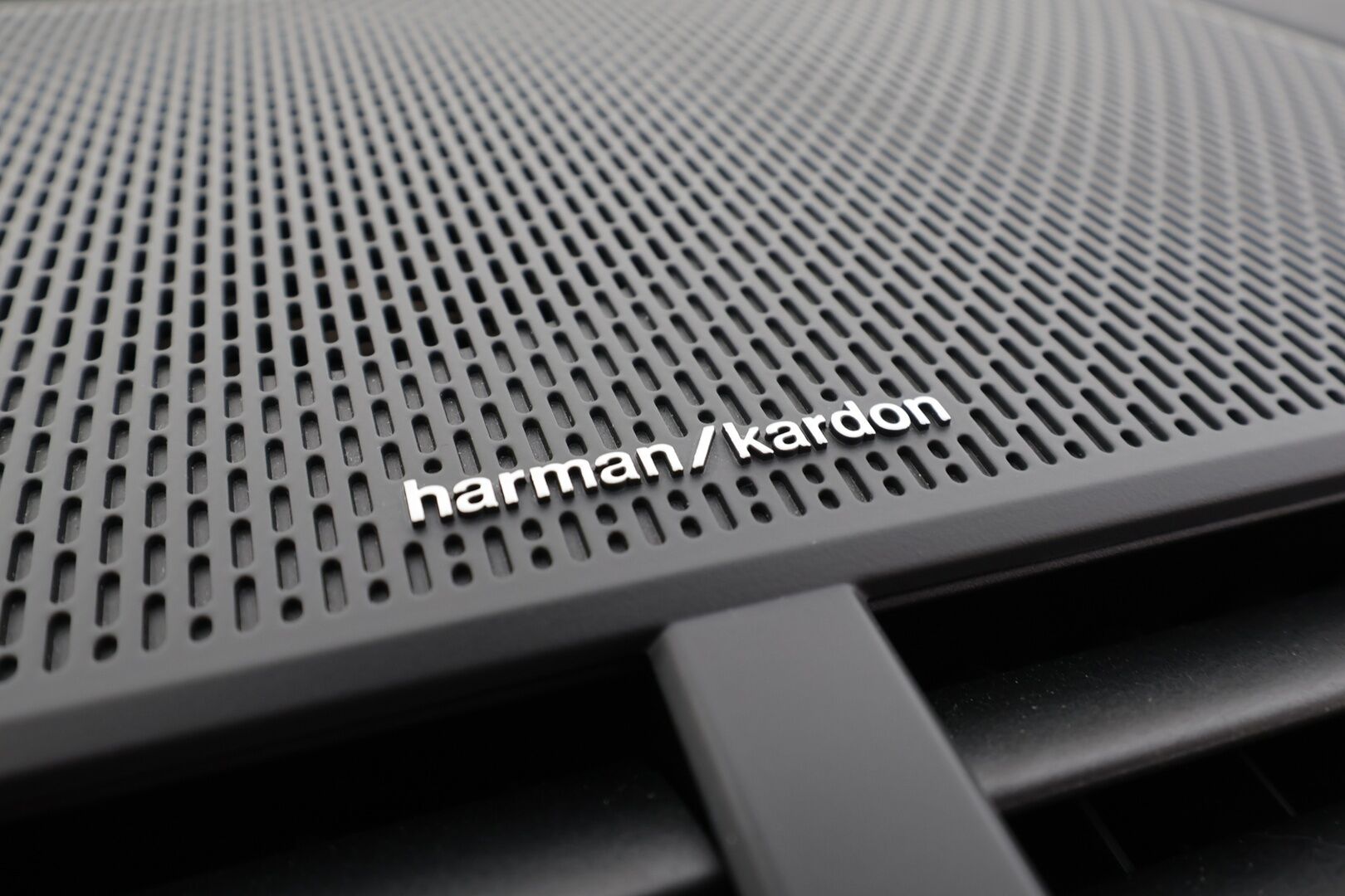 POLESTAR 2 2023 Long Range Single Motor, 170kW, 78kWh * ACC / ILP / H&K / 360° / Muistipenkki / Lasikatto / LED / Navi * - Akku kuntotarkastettu - Osta nyt, maksa vasta ensi vuonna