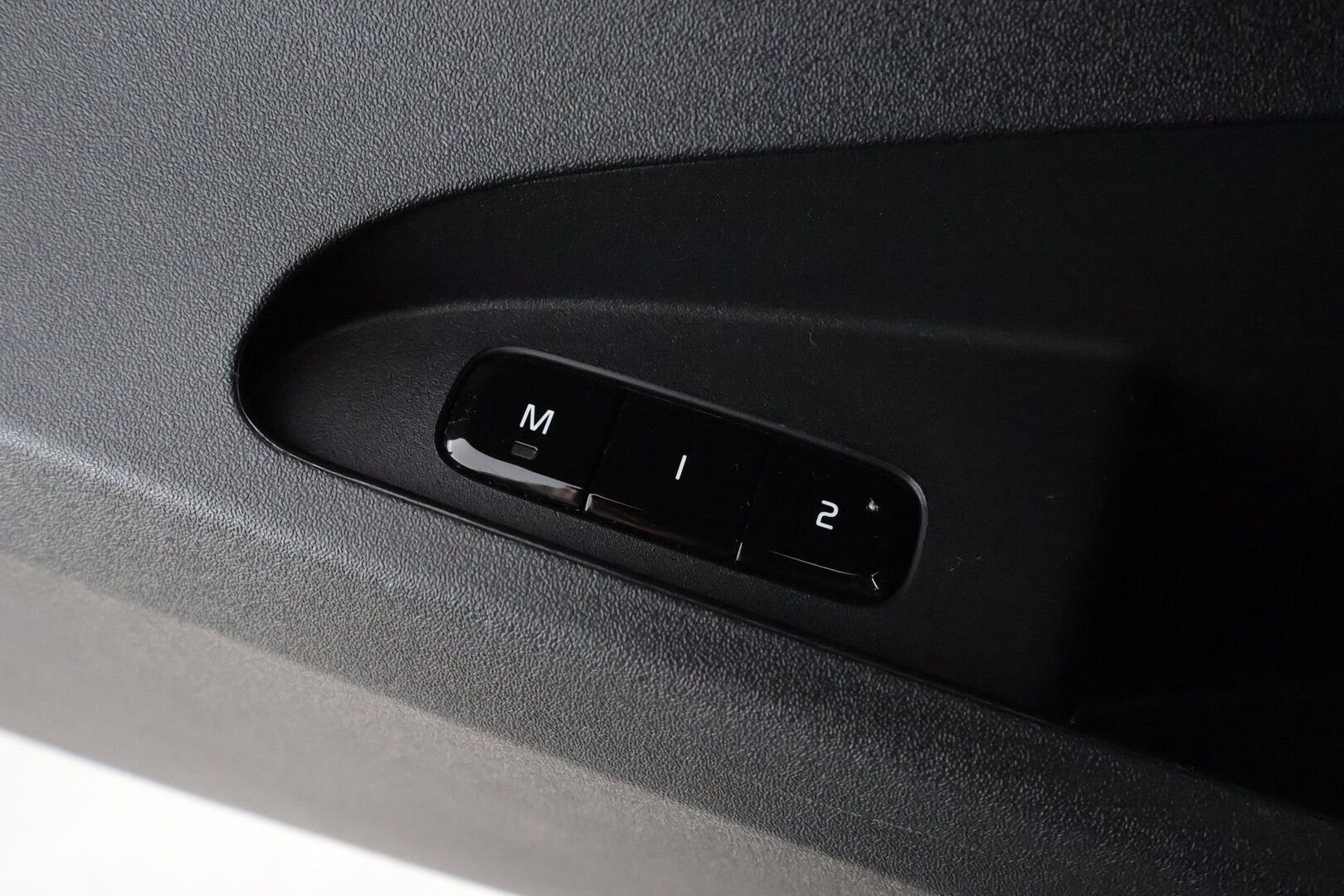 POLESTAR 2 2023 Long Range Single Motor, 170kW, 78kWh * ACC / ILP / H&K / 360° / Muistipenkki / Lasikatto / LED / Navi * - Akku kuntotarkastettu - Osta nyt, maksa vasta ensi vuonna