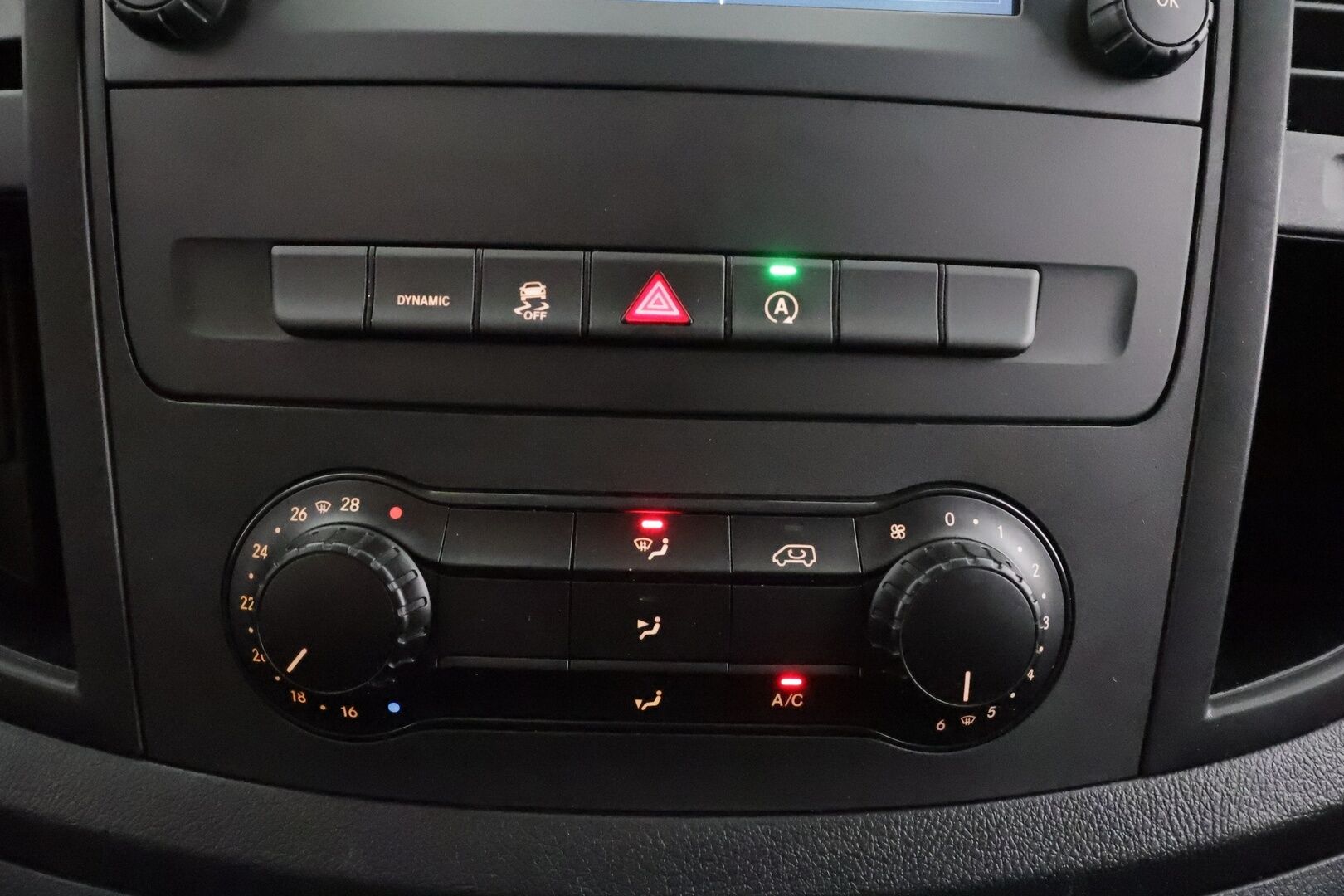 MERCEDES-BENZ VITO 2024 116CDI RWD-3,05/34K pitkä A3 A * ALV / Apple Carplay&Android Auto / P.Kamera / Bluetooth / Navigointi / Ilmastointi *