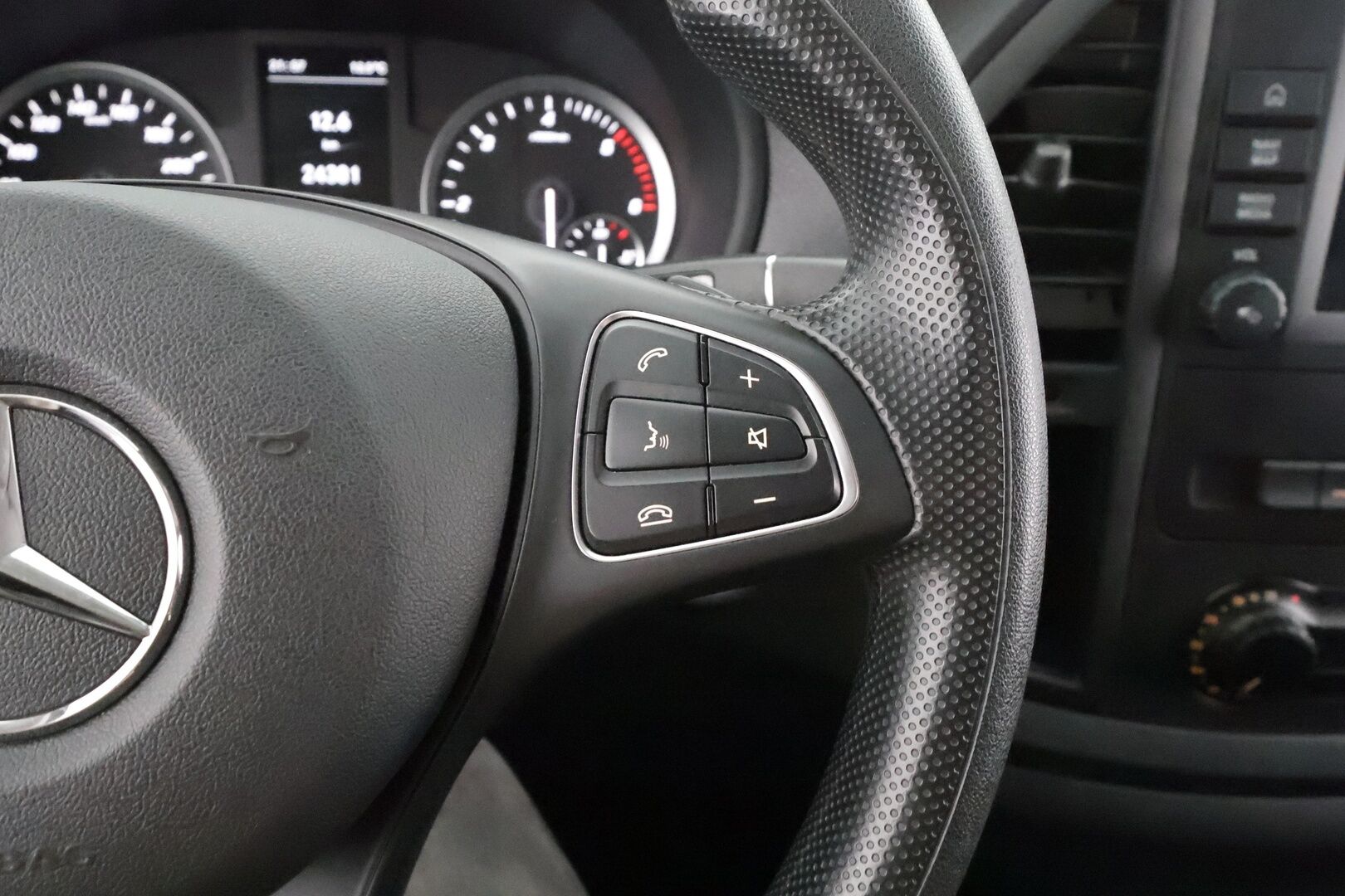 MERCEDES-BENZ VITO 2024 116CDI RWD-3,05/34K pitkä A3 A * ALV / Apple Carplay&Android Auto / P.Kamera / Bluetooth / Navigointi / Ilmastointi *