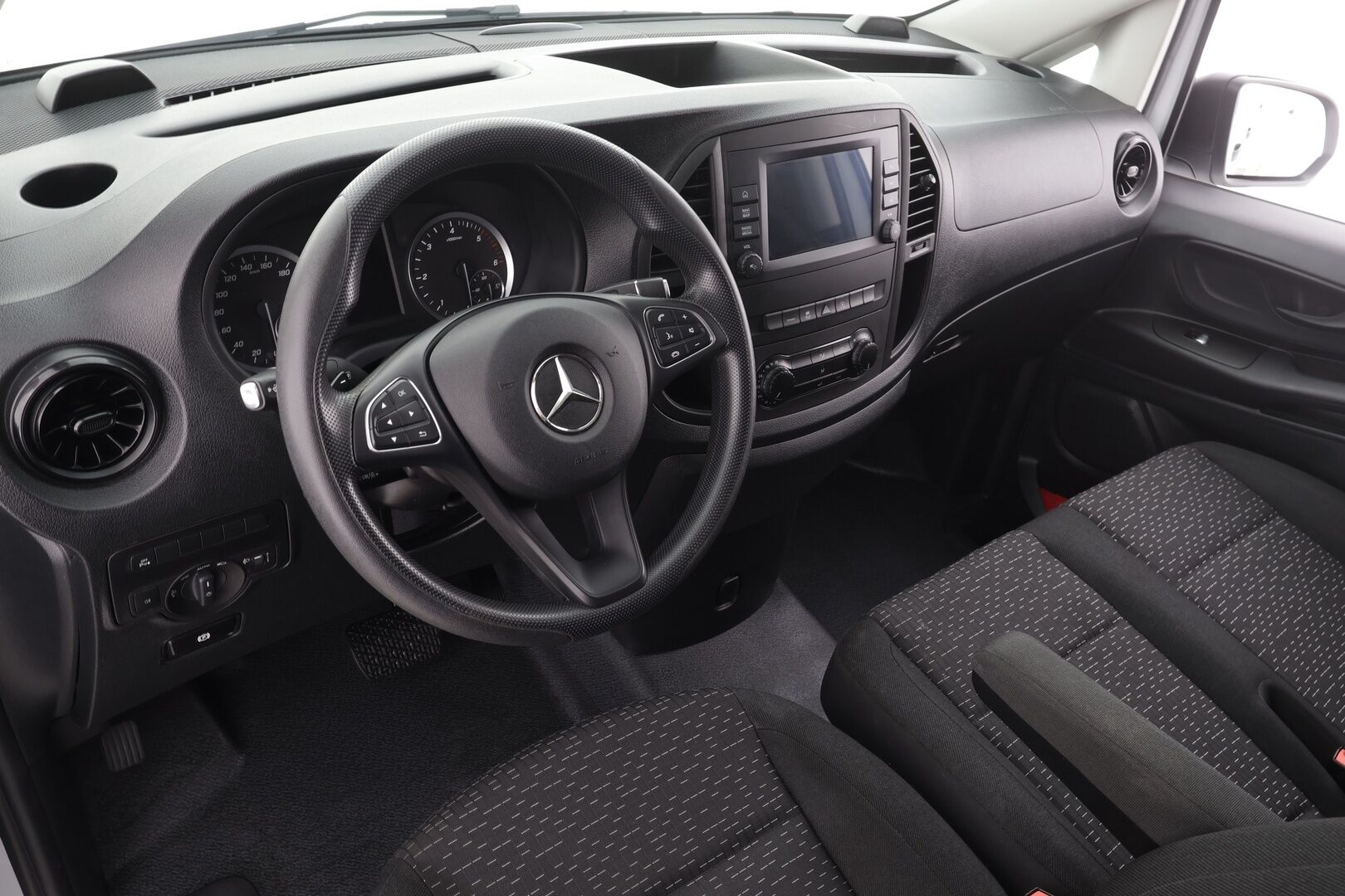 MERCEDES-BENZ VITO 2024 116CDI RWD-3,05/34K pitkä A3 A * ALV / Apple Carplay&Android Auto / P.Kamera / Bluetooth / Navigointi / Ilmastointi *