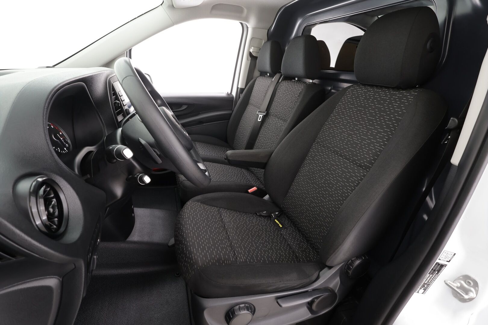 MERCEDES-BENZ VITO 2024 116CDI RWD-3,05/34K tila-autopohja pitkä * Vakkari / Apple&Android / P.Kamera / Bluetooth / Navi / Ilmastointi * - Osta nyt, maksa vasta ensi vuonna