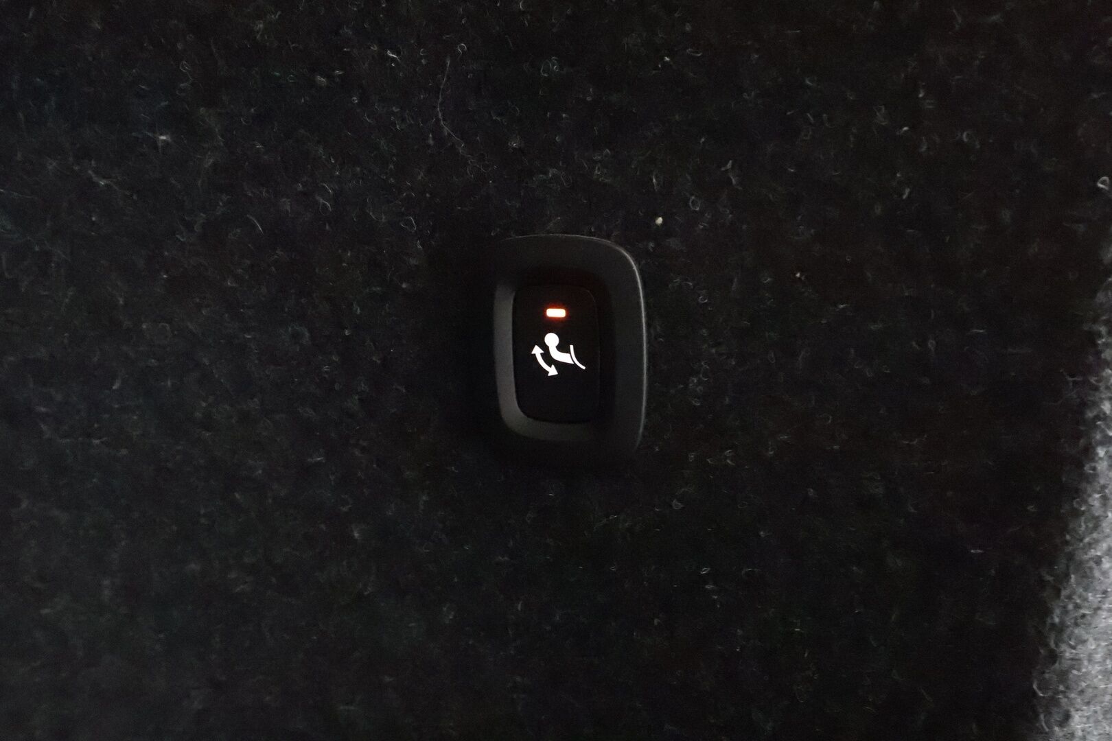 Volvo C40 2022 Recharge Twin Motor  Ultimate Dark * ACC / 360° / ILP / Muistipenkki / Pixel LED / Facelift / Navi / Koukku / Lasikatto / H&K * - Akku kuntotarkastettu / Kahdet renkaat aluvanteilla / Merkkihuollettu - HULLU BLACKWEEK KORKOTARJOUS 2,49%